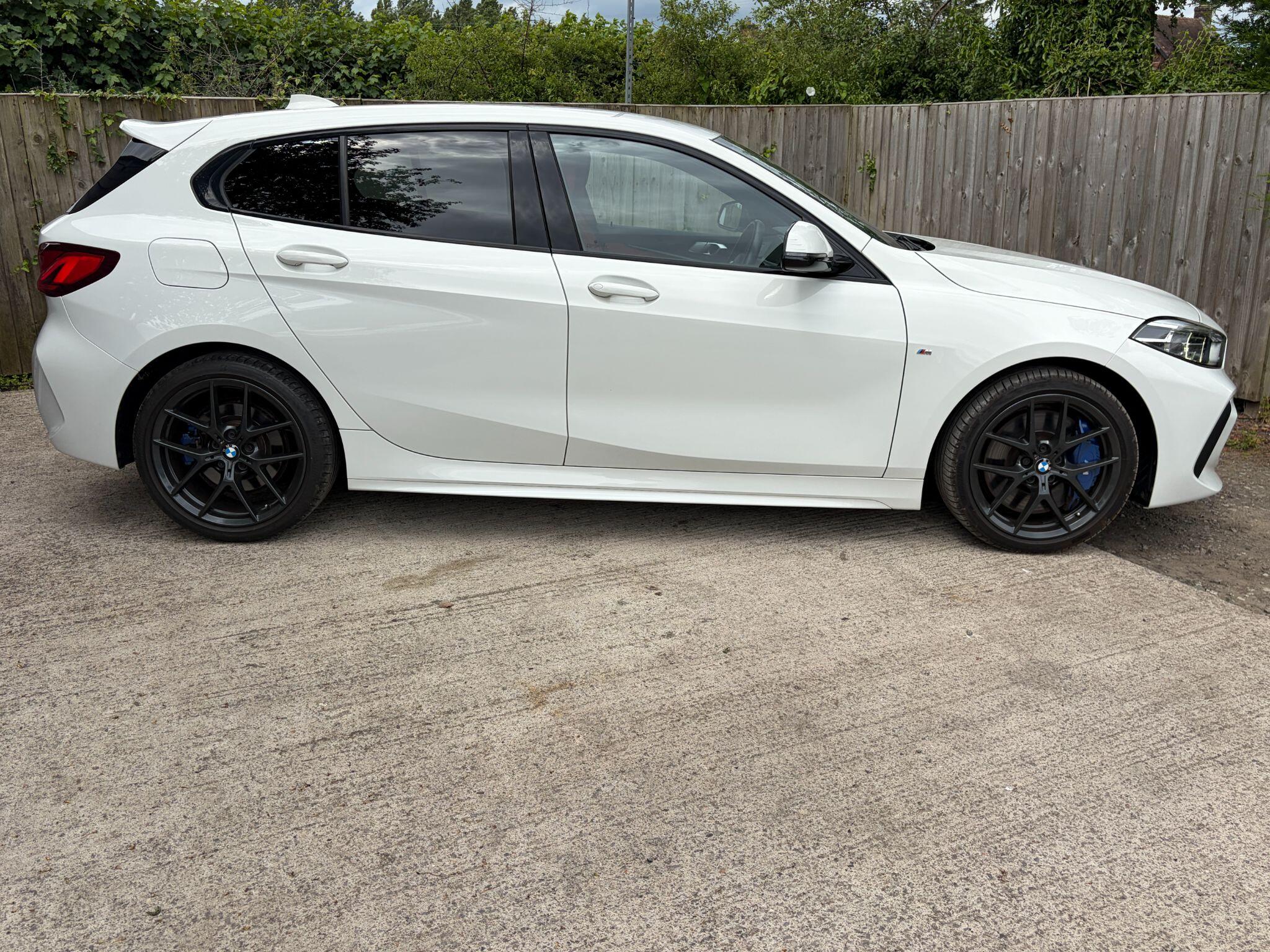 BMW 1 Series view 3