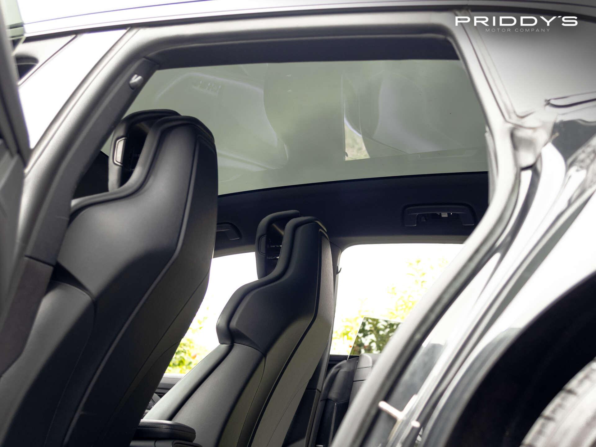 Porsche Taycan view 37