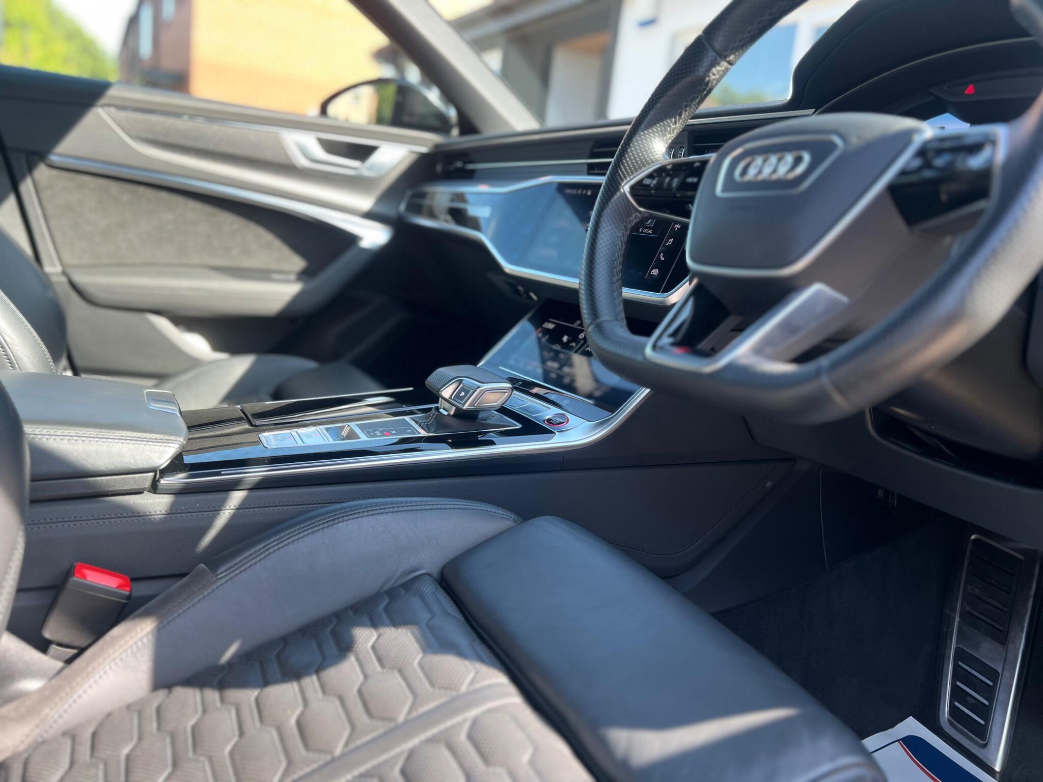 Audi RS6 view 48