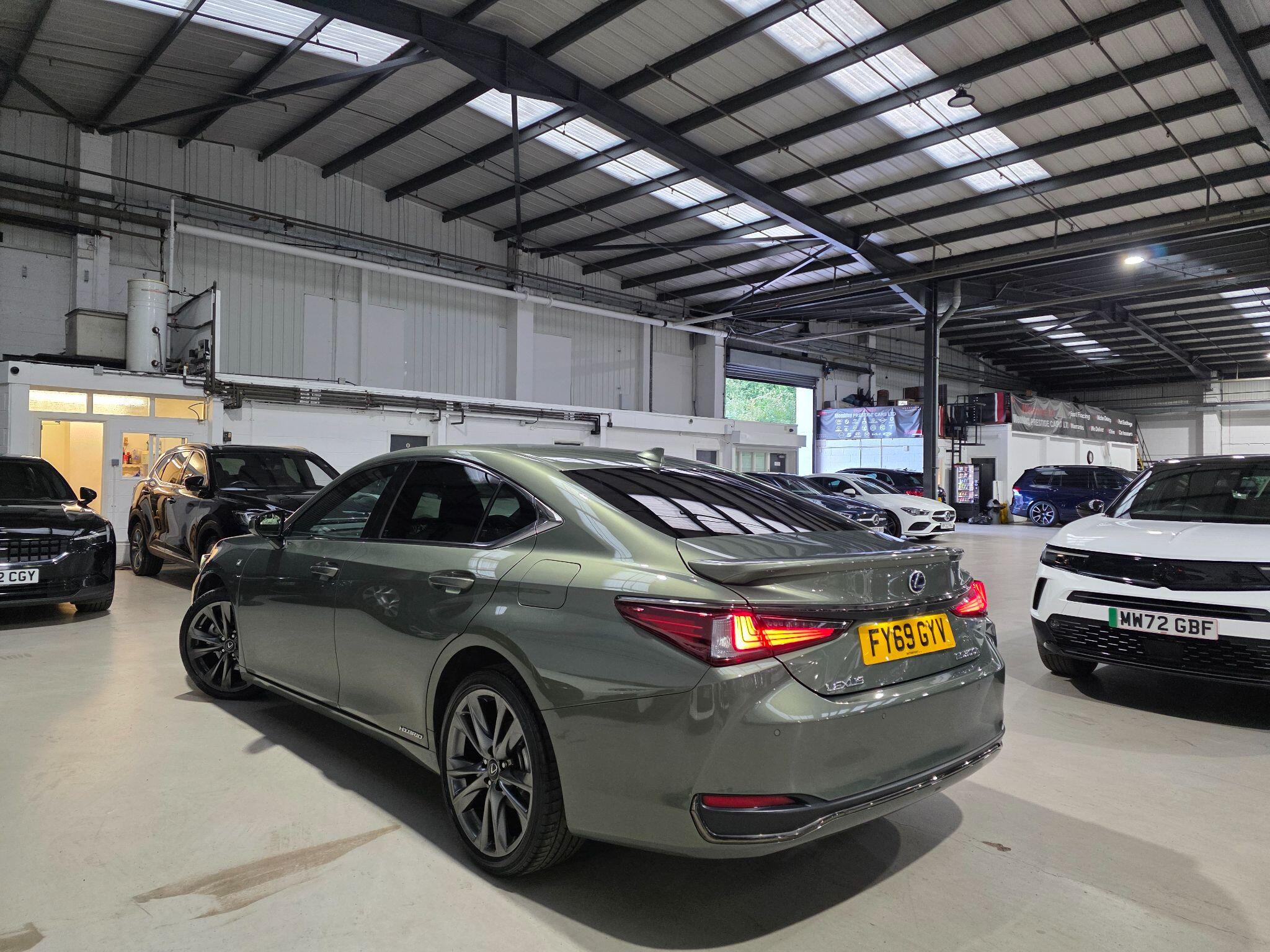 Lexus Es view 31
