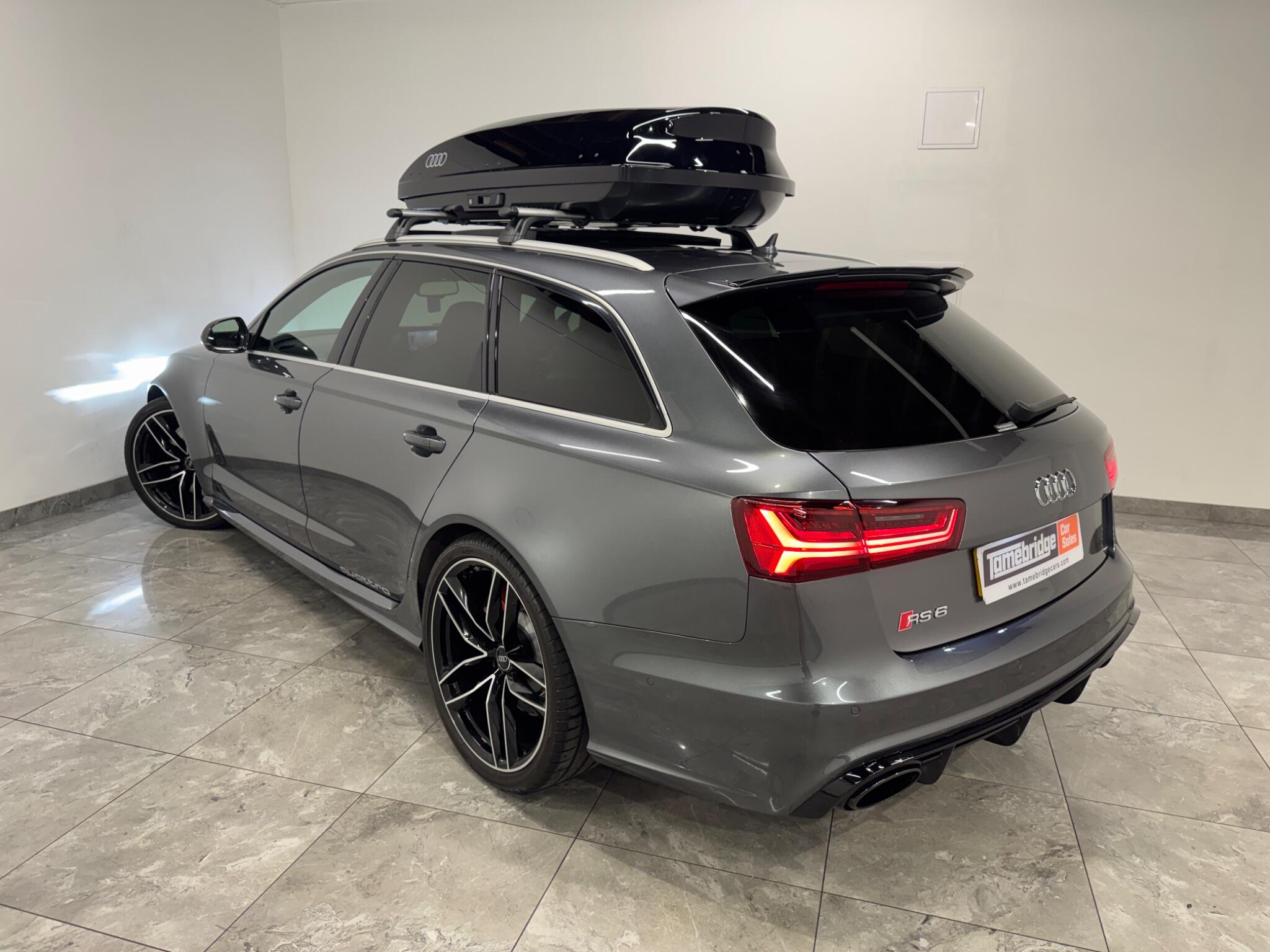 Audi RS6 view 6