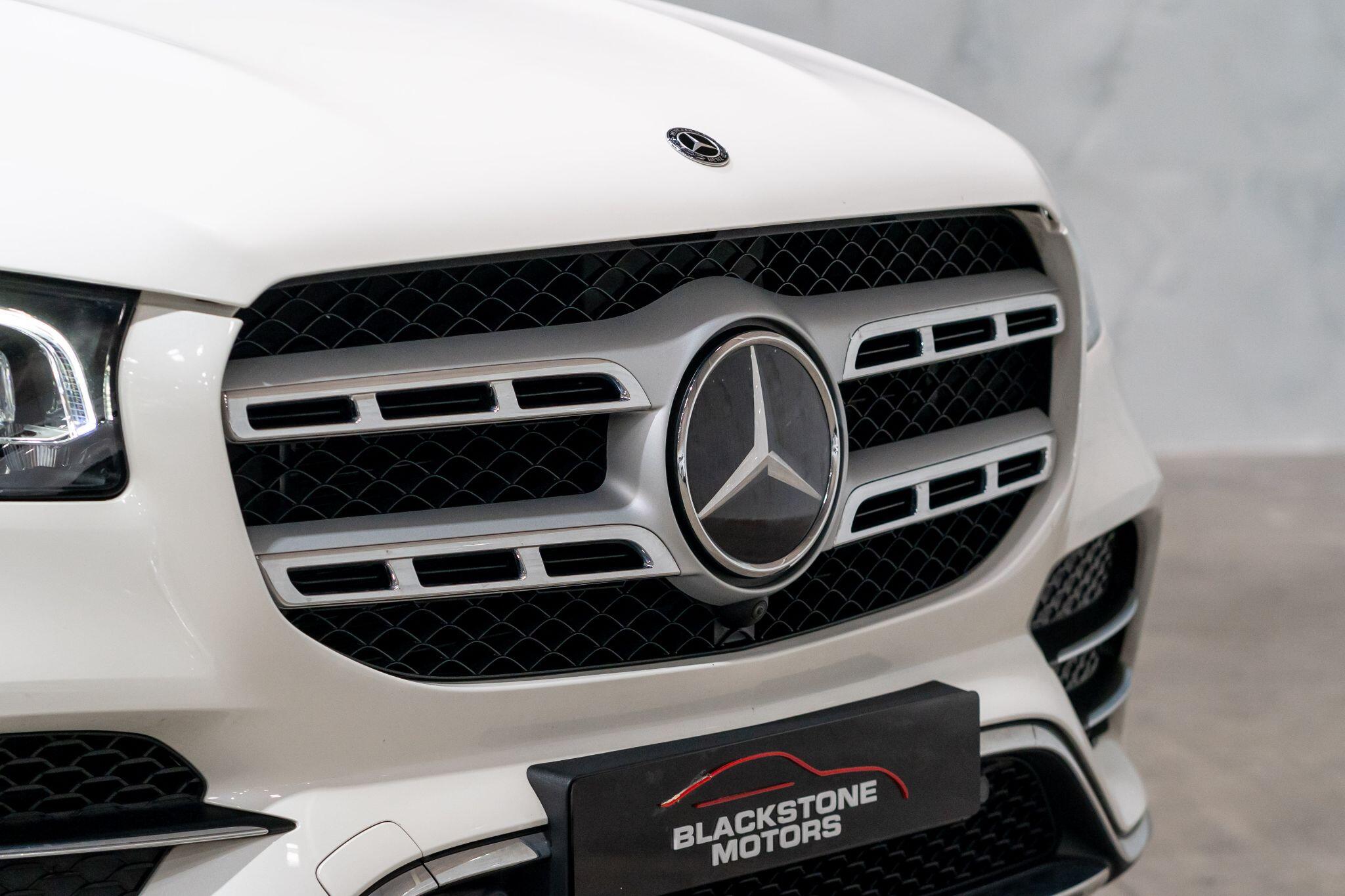 Mercedes-Benz GLS view 13