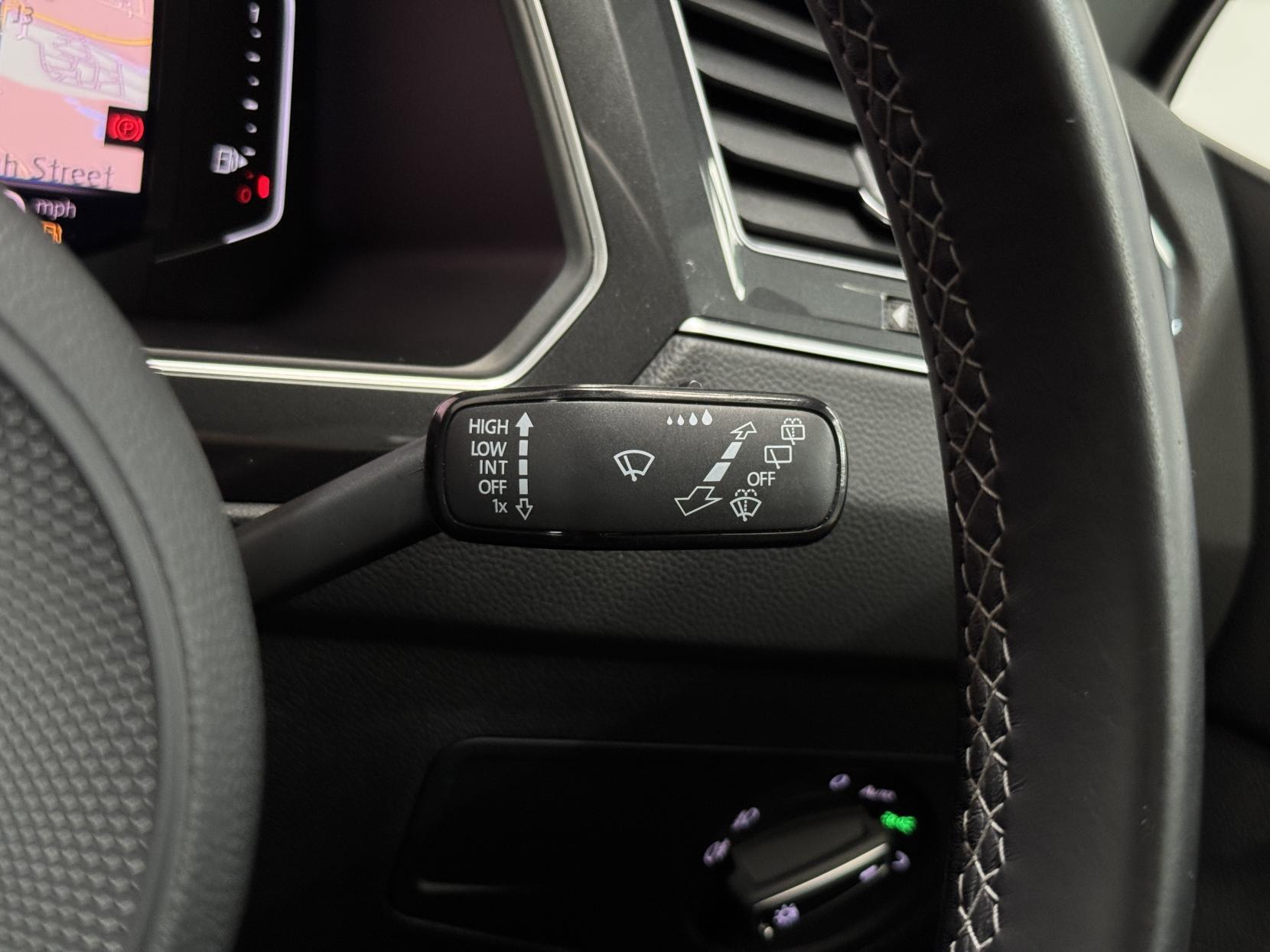 Volkswagen Tiguan view 43