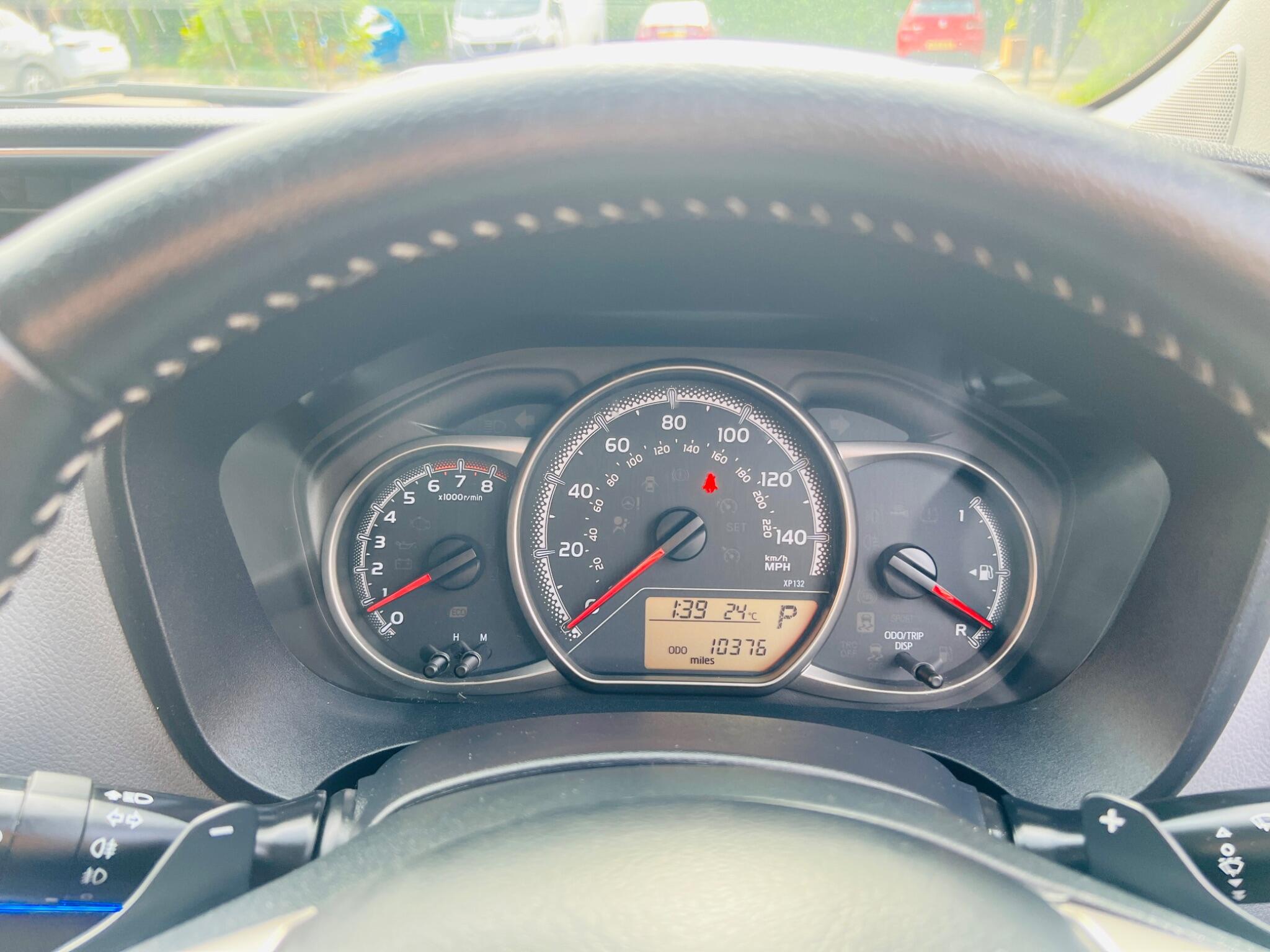Toyota Yaris view 42