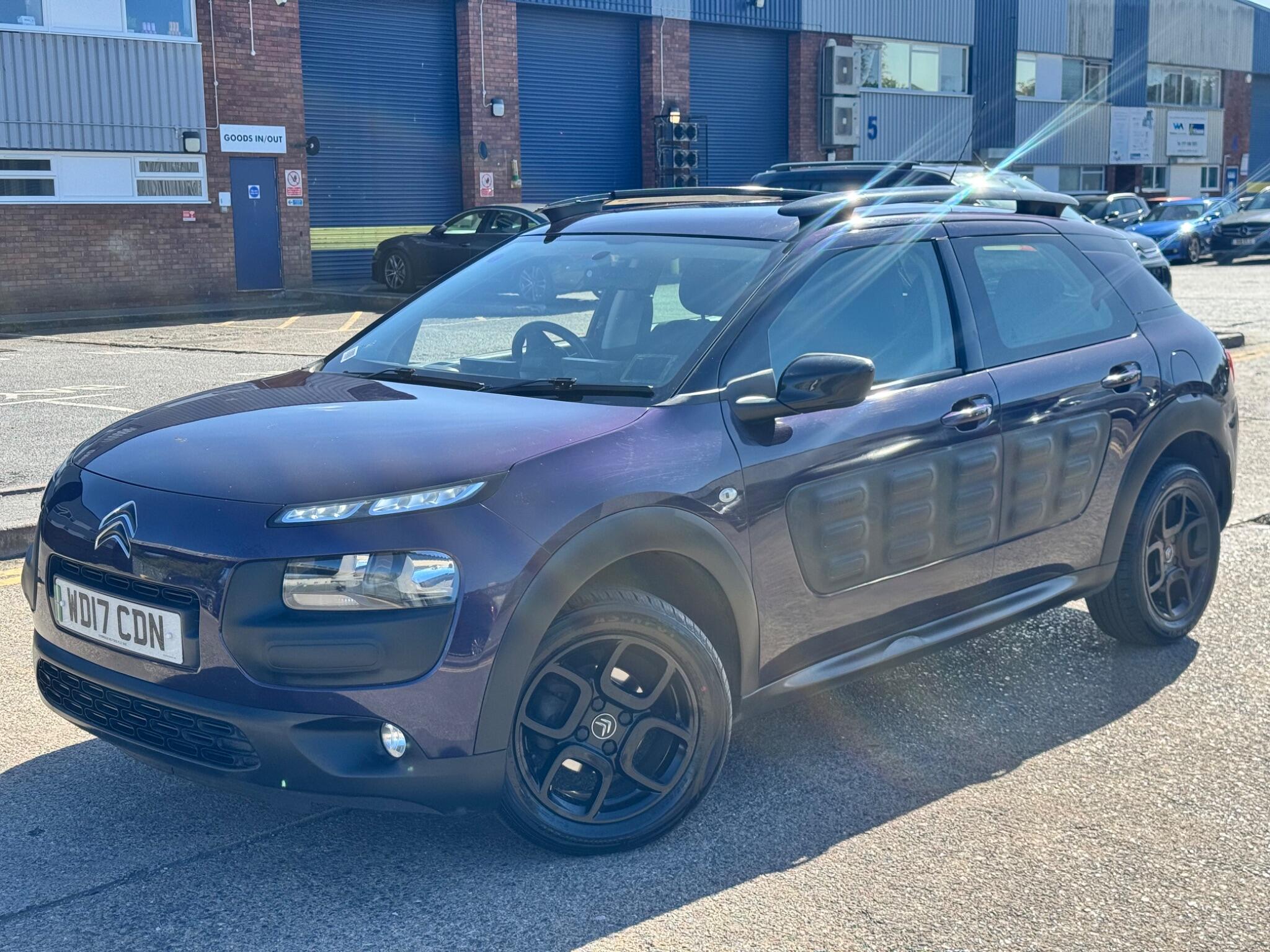 Citroen C4 Cactus view 3