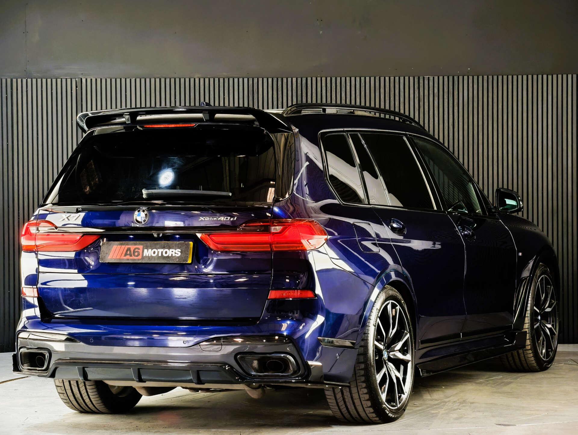 BMW X7 view 16
