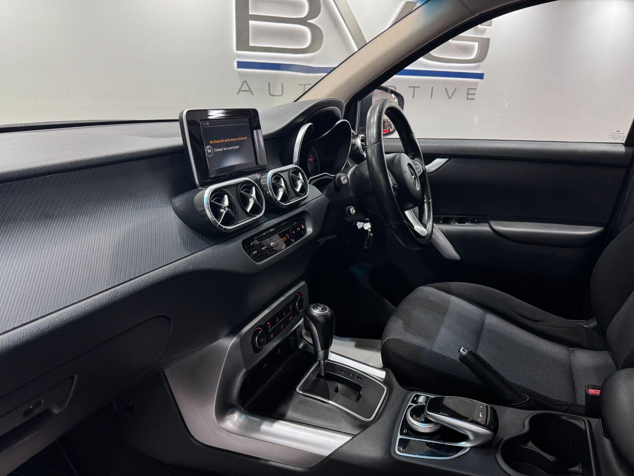 Mercedes-Benz X-Class view 44