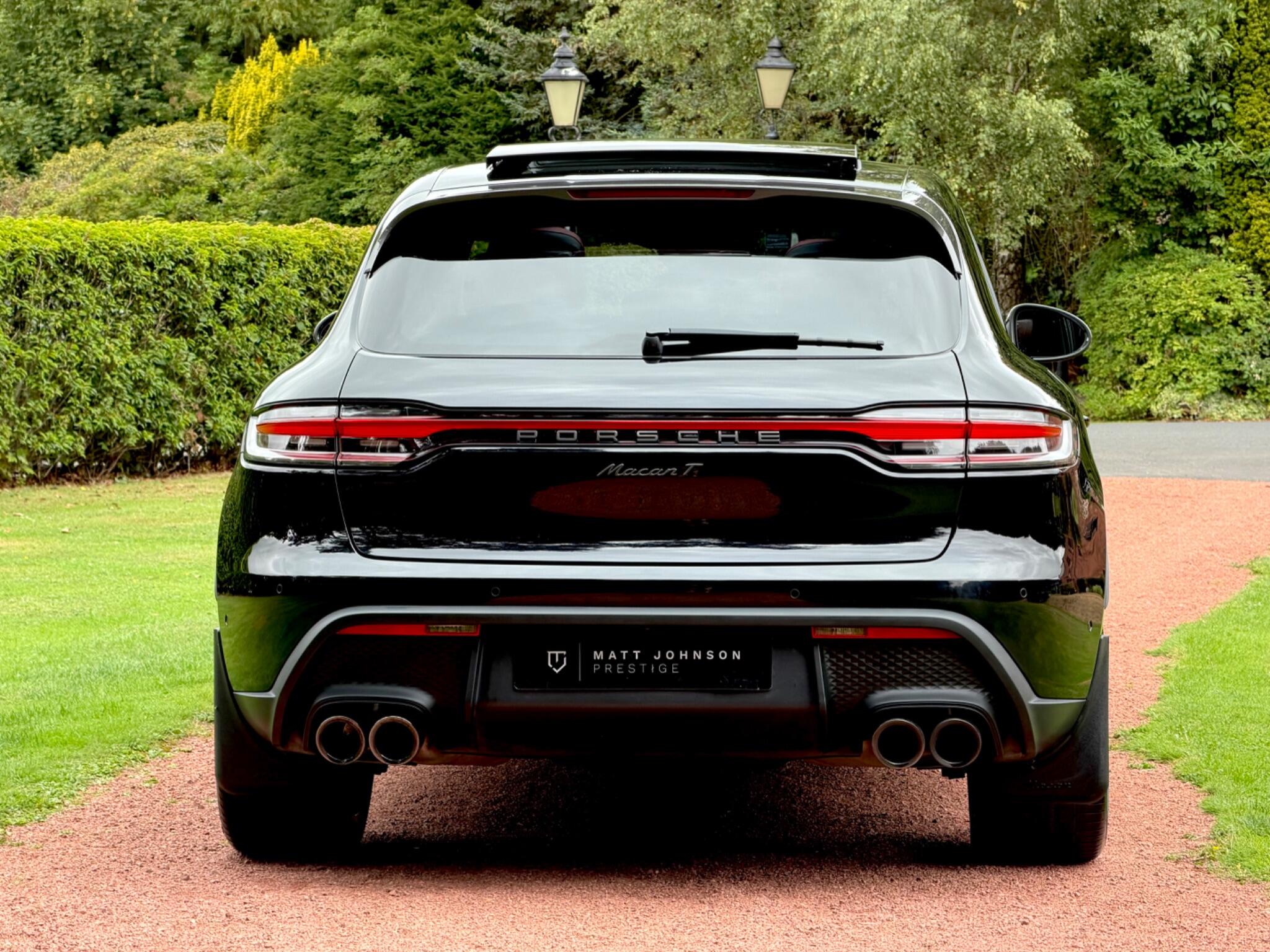 Porsche Macan view 43