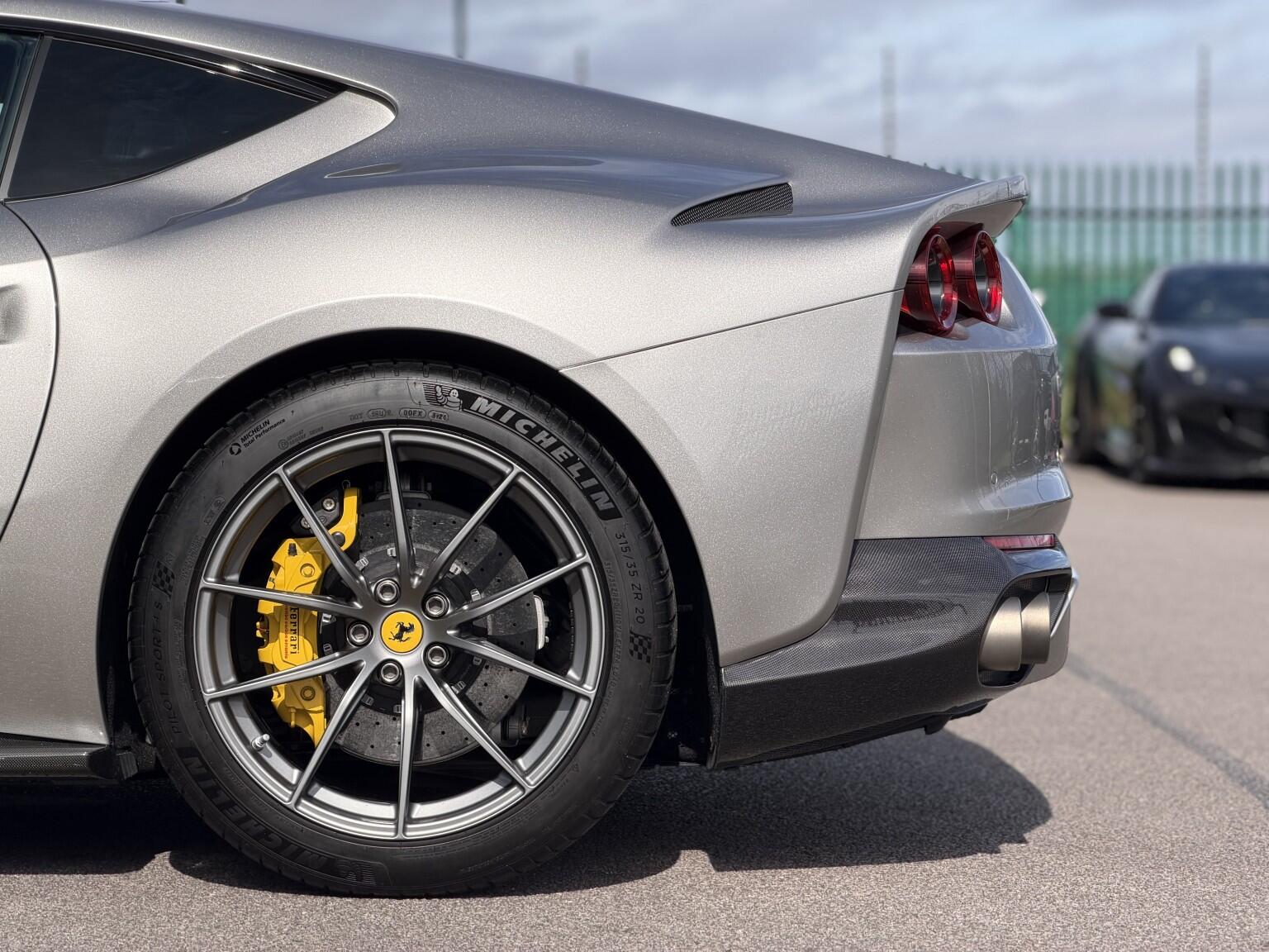 Ferrari 812 view 36