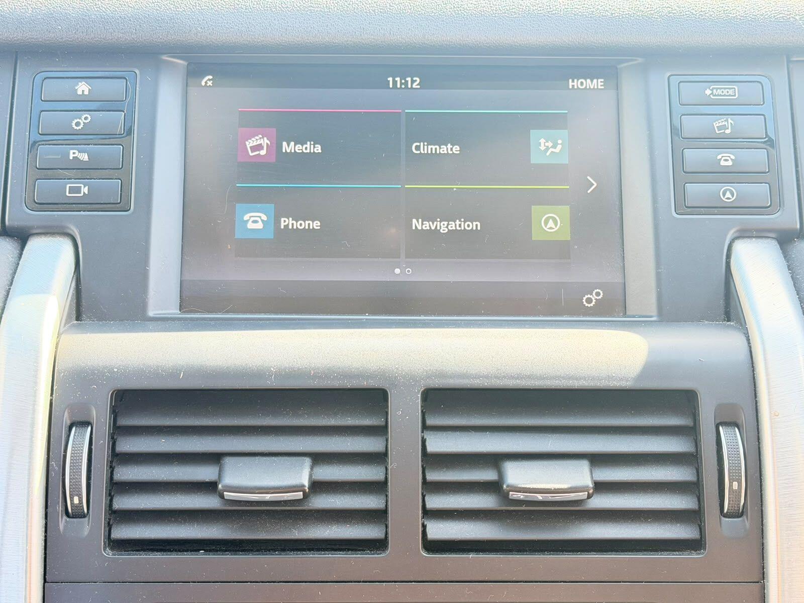 Land Rover Discovery Sport view 28