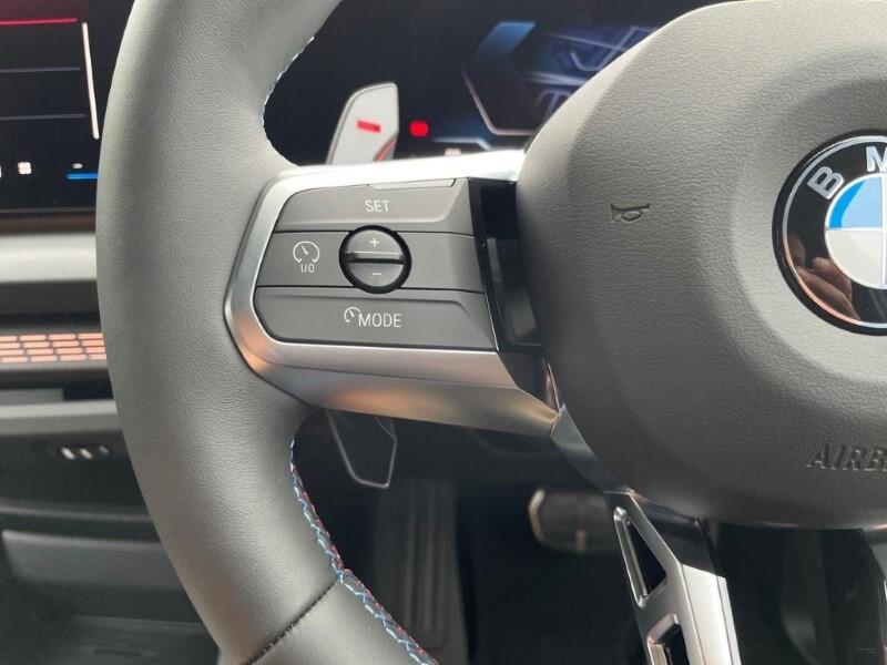 BMW 1 Series view 16