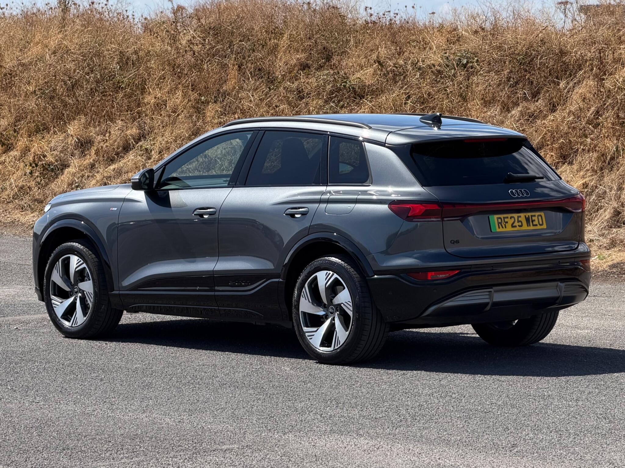Audi E-Tron view 48