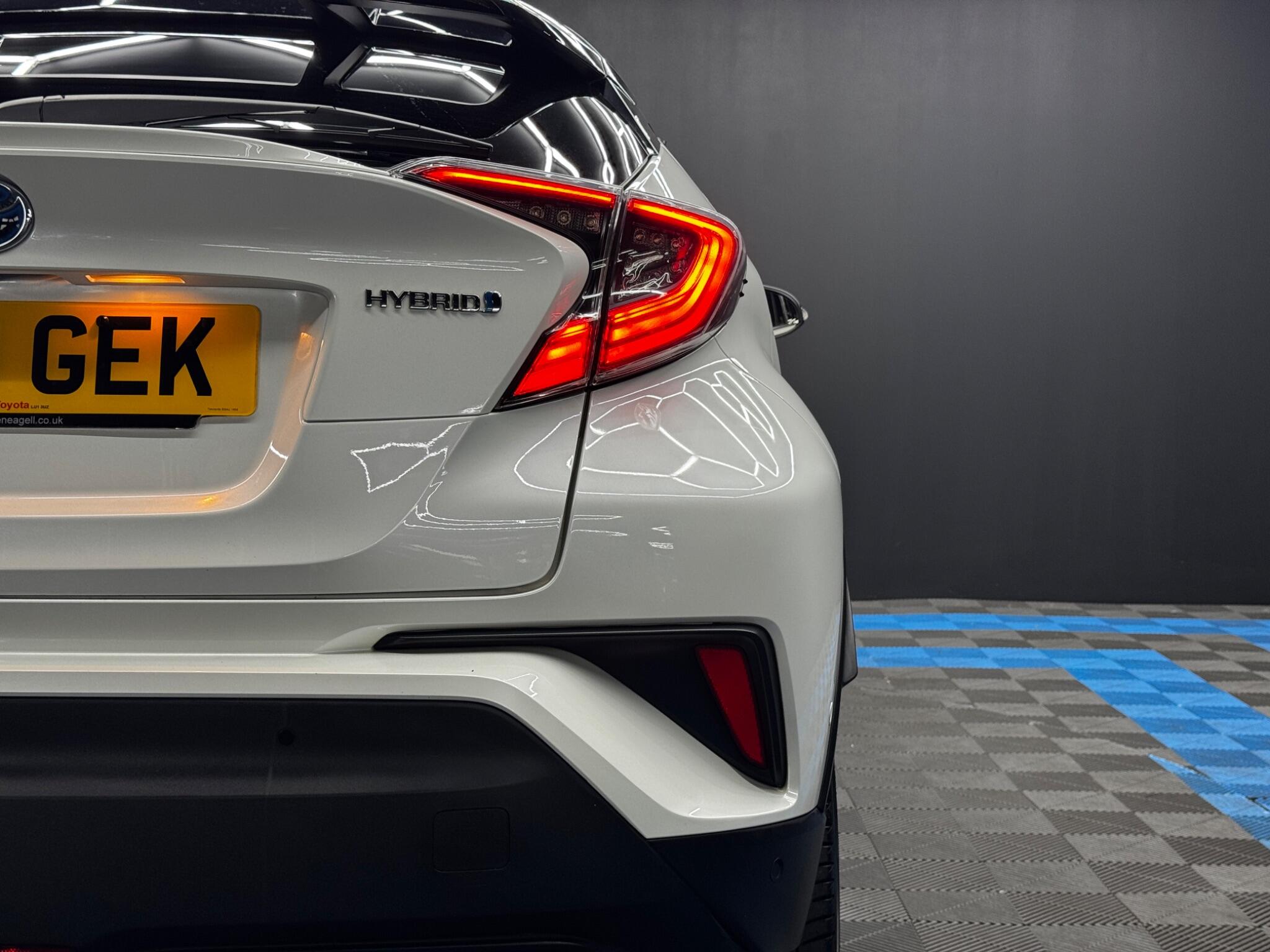 Toyota C-HR view 39