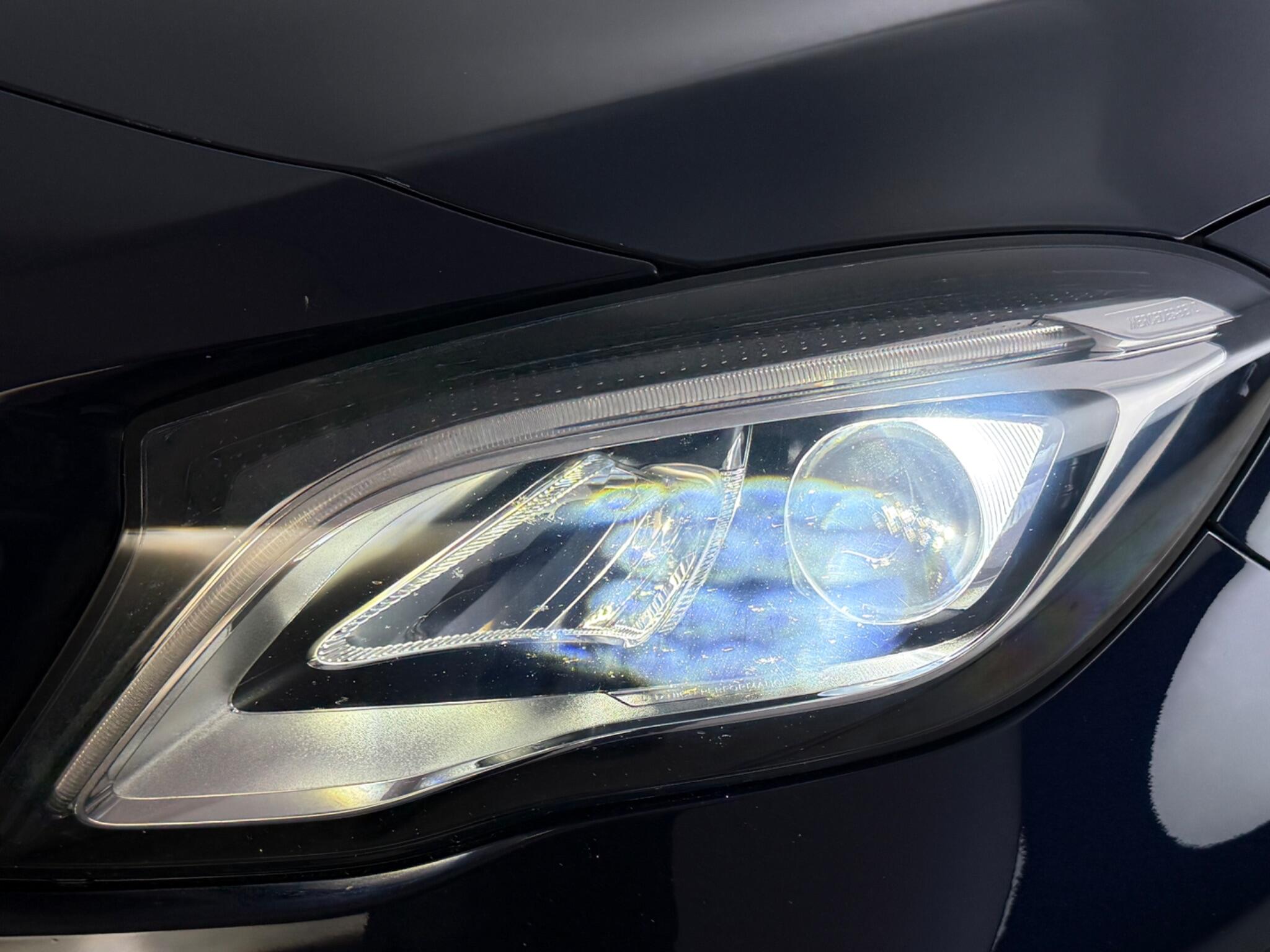 Mercedes-Benz Gla view 13