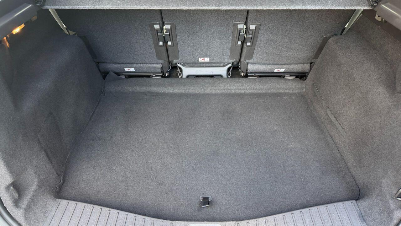 Ford C-Max view 36