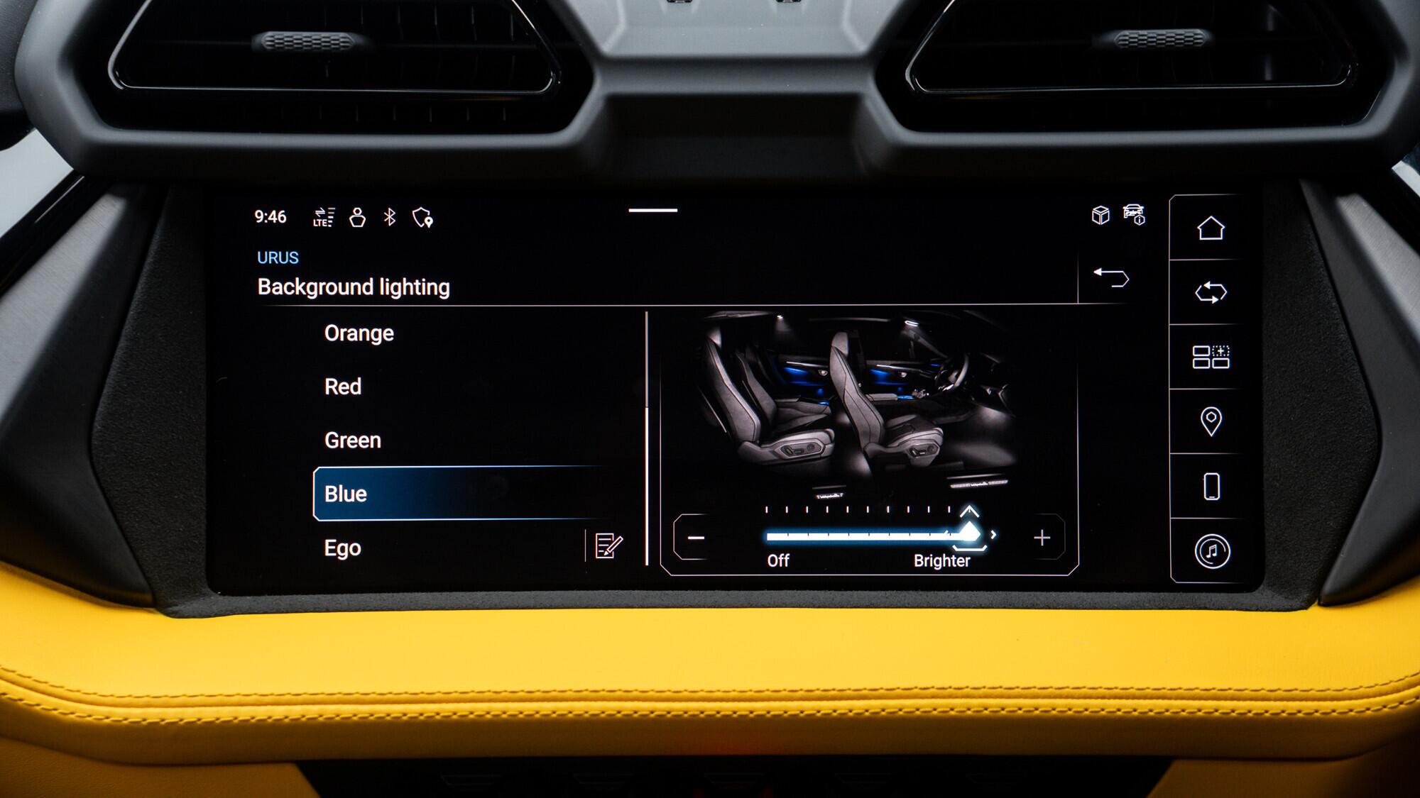 Lamborghini Urus view 33