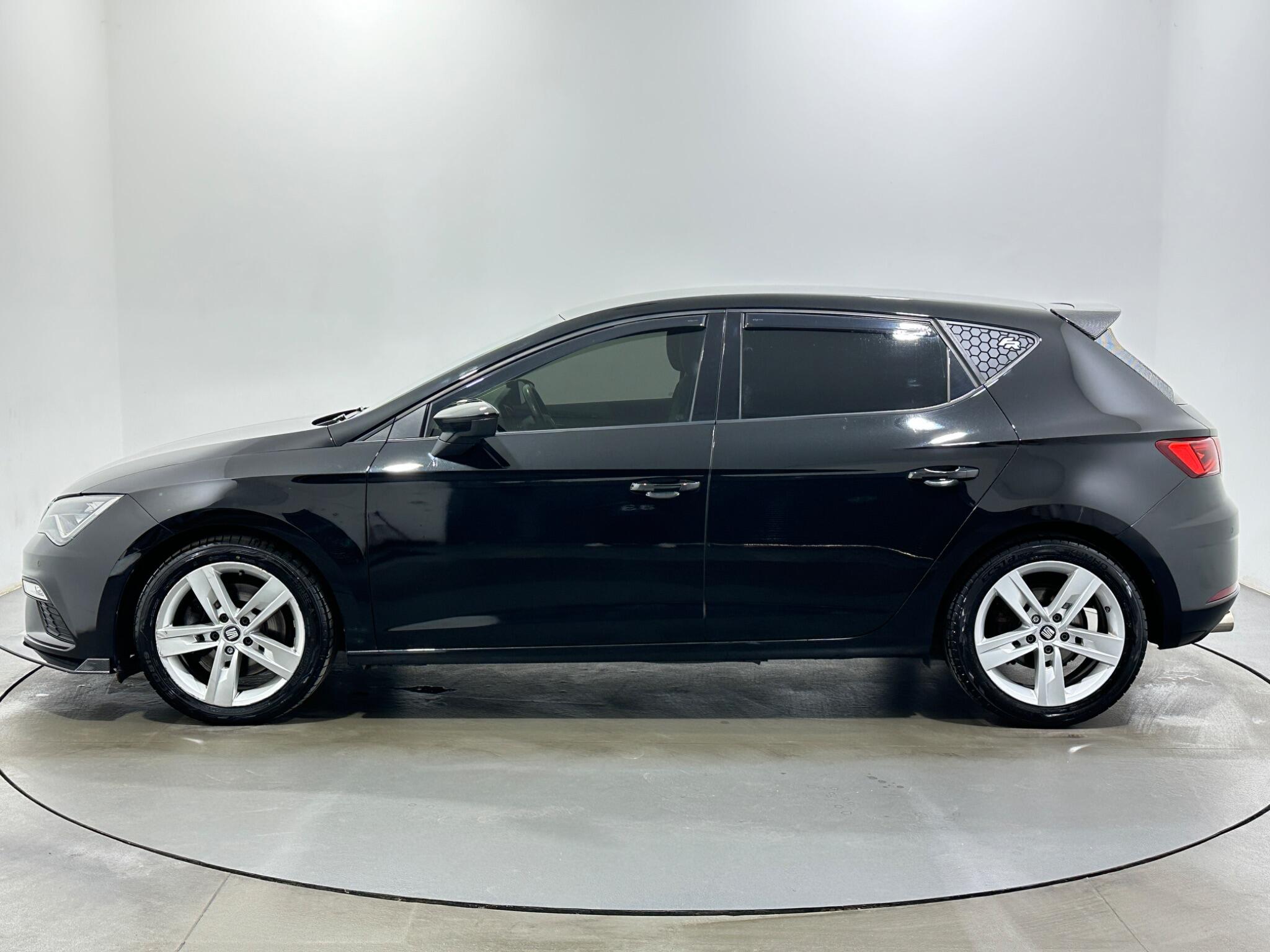 Seat Leon view 5