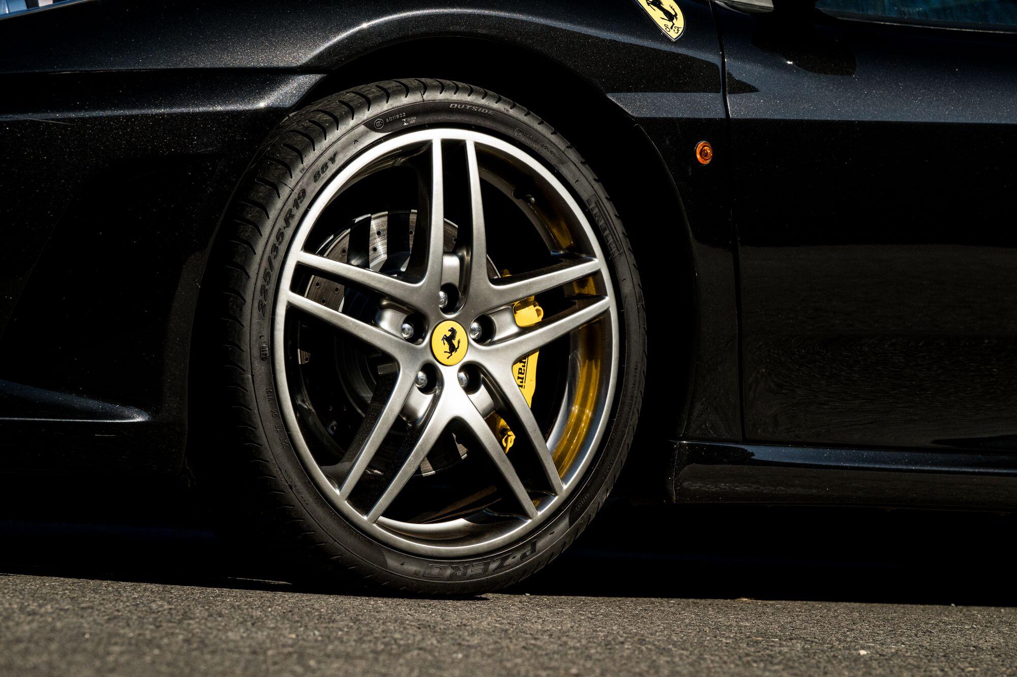 Ferrari F430 view 19