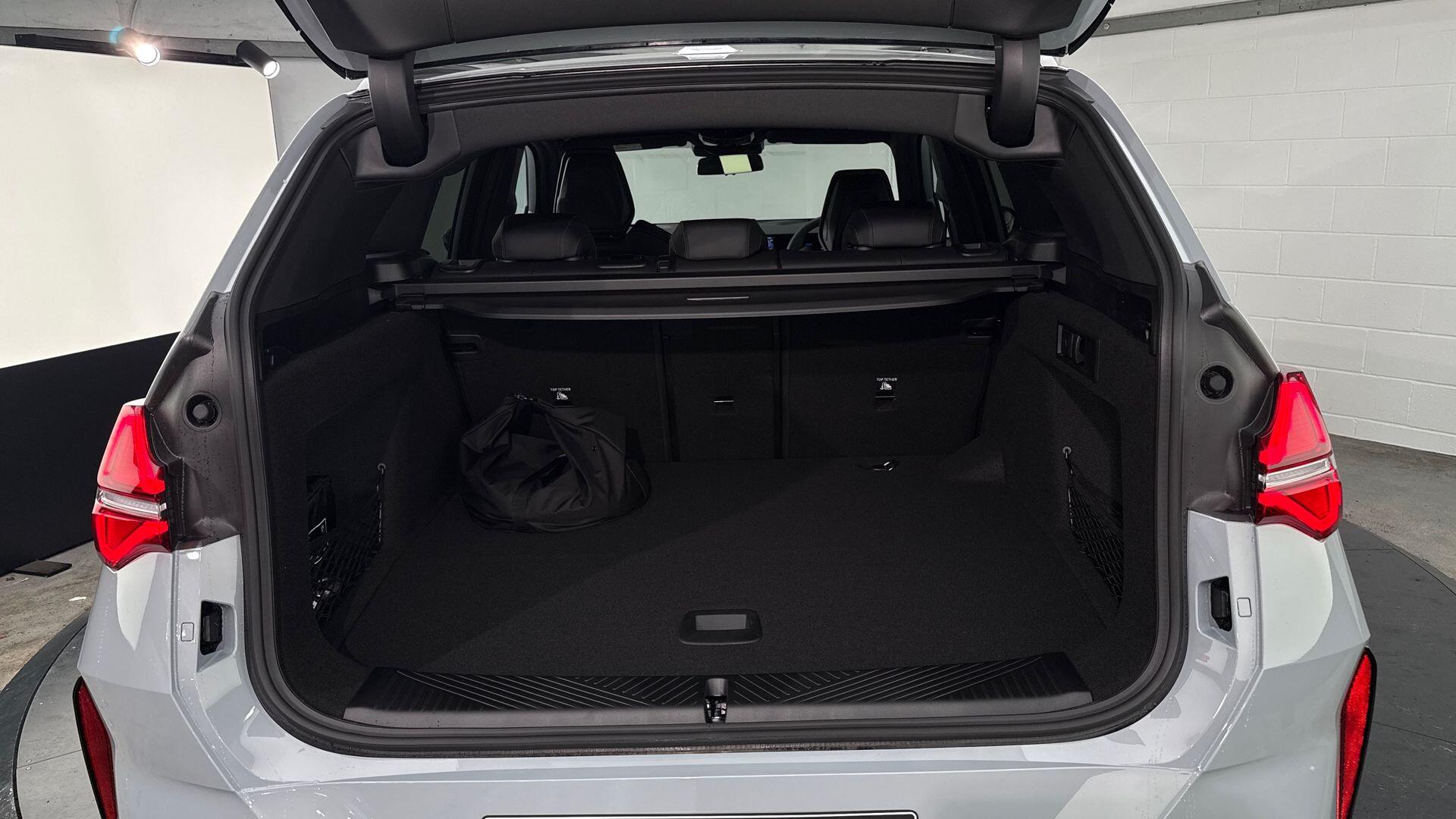 BMW X3 view 13