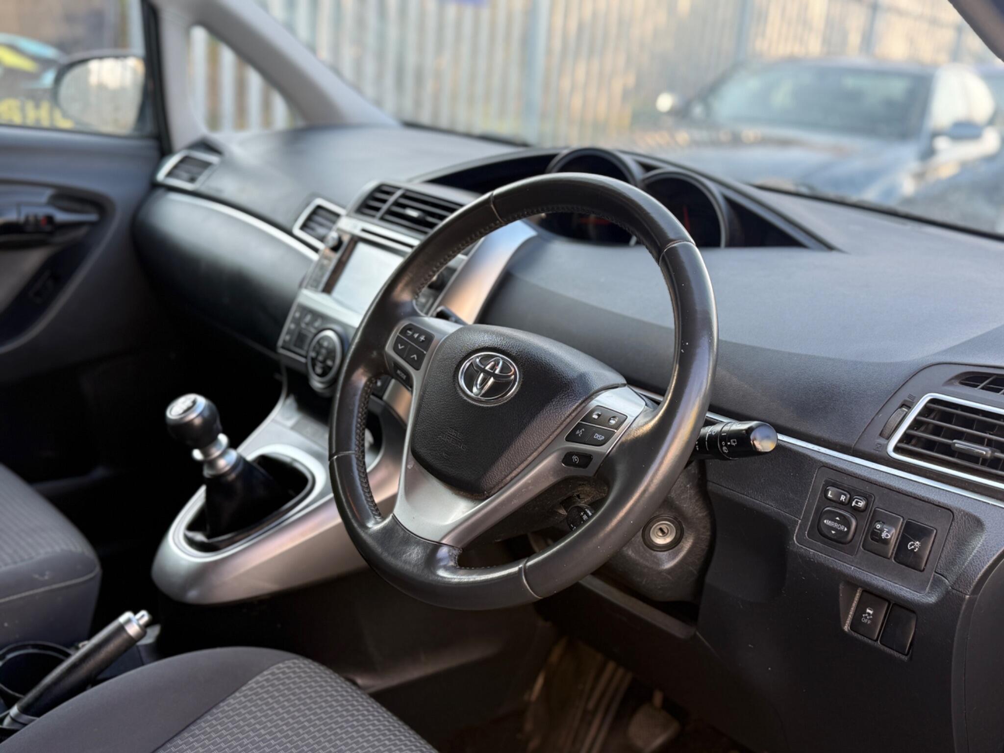 2015 Toyota Verso image 10