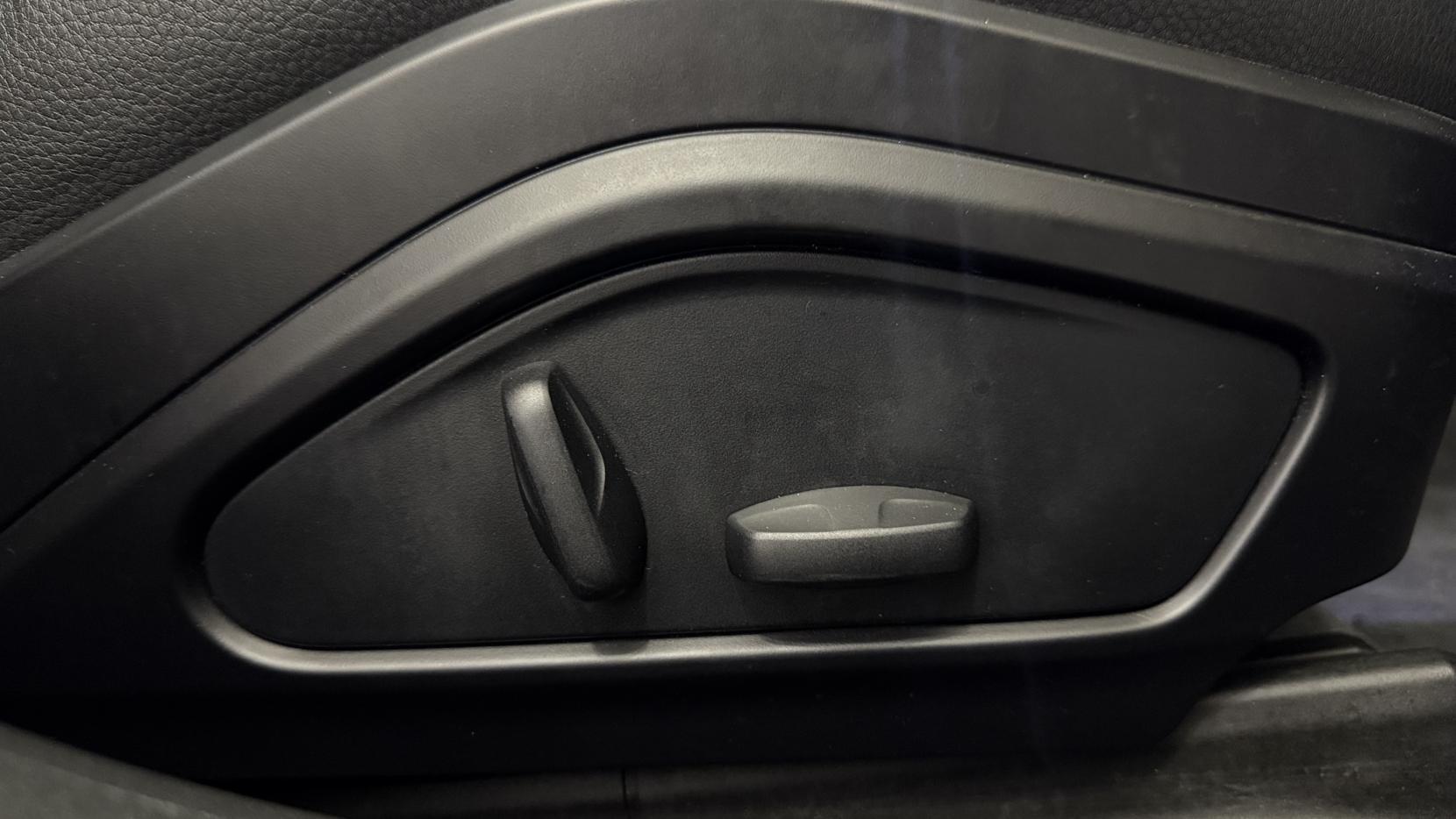 Porsche Panamera view 21