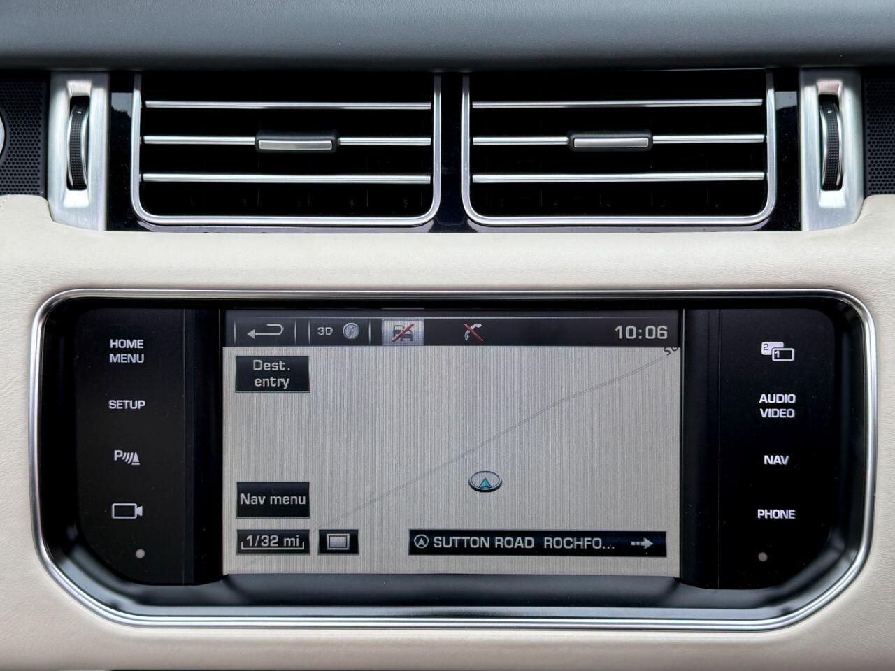 Land Rover Range Rover view 18