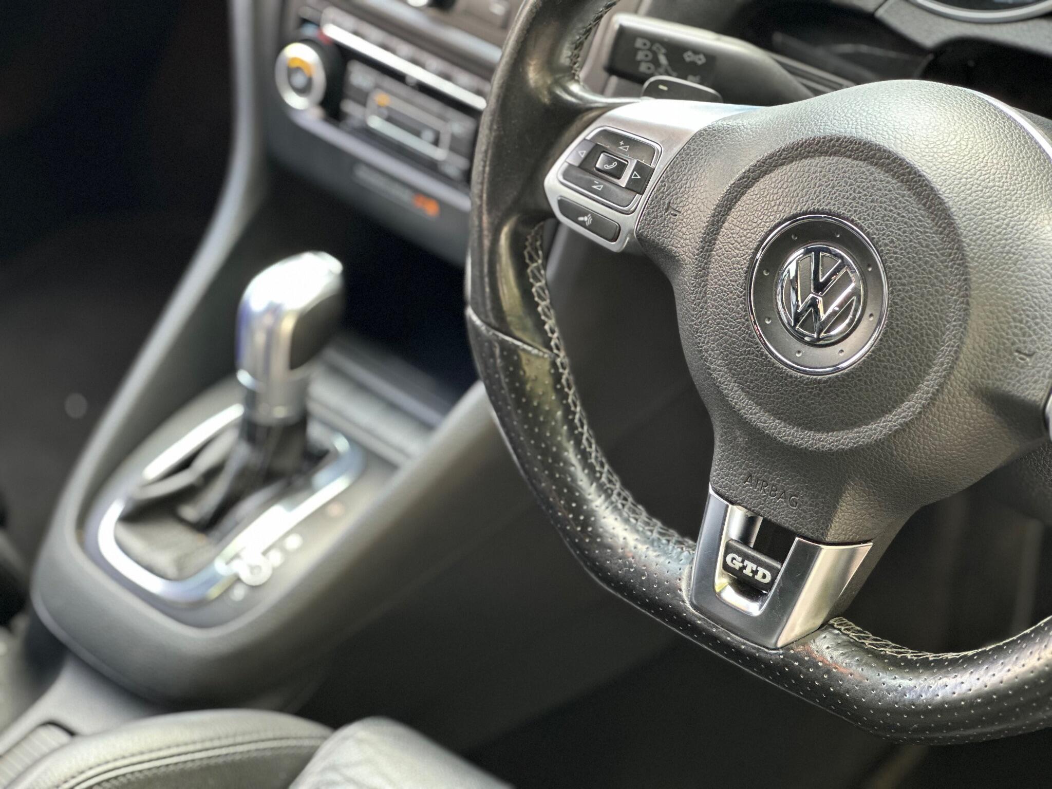 Volkswagen Golf view 27