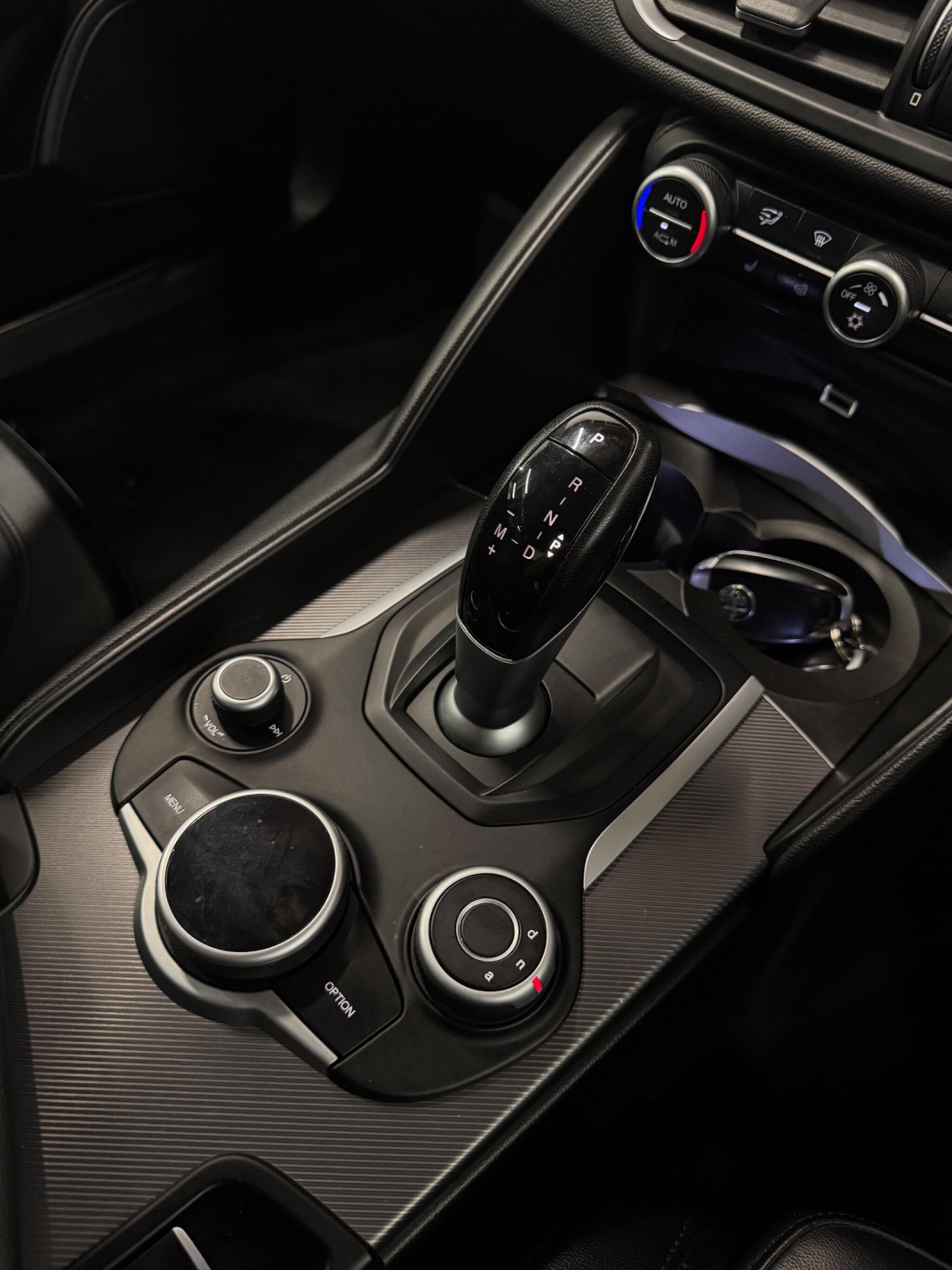 Alfa Romeo Giulia view 18