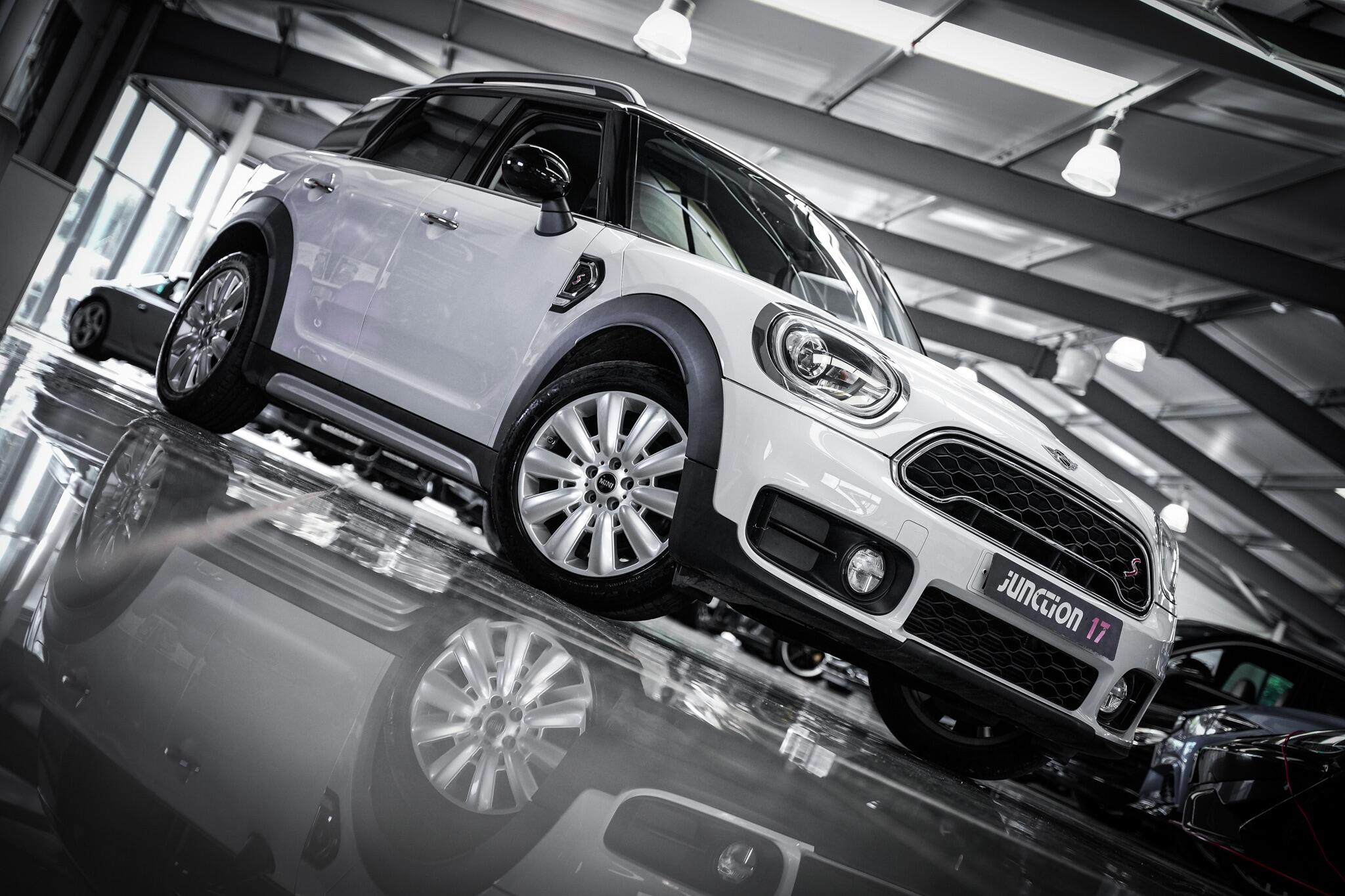 Mini Countryman view 8