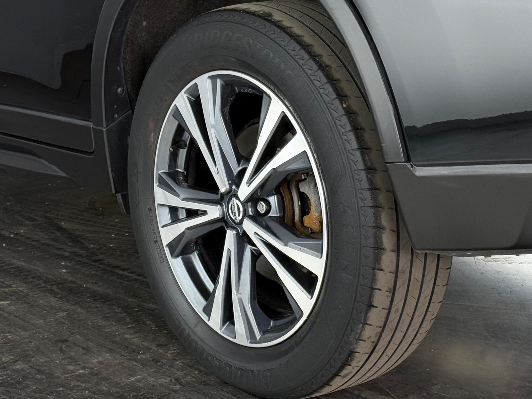 Nissan X-Trail view 7