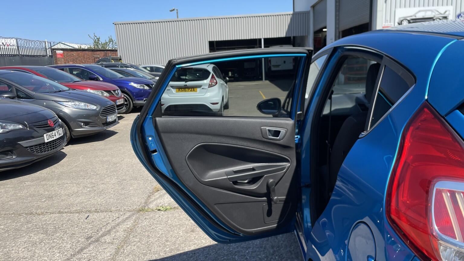 Ford Fiesta view 19