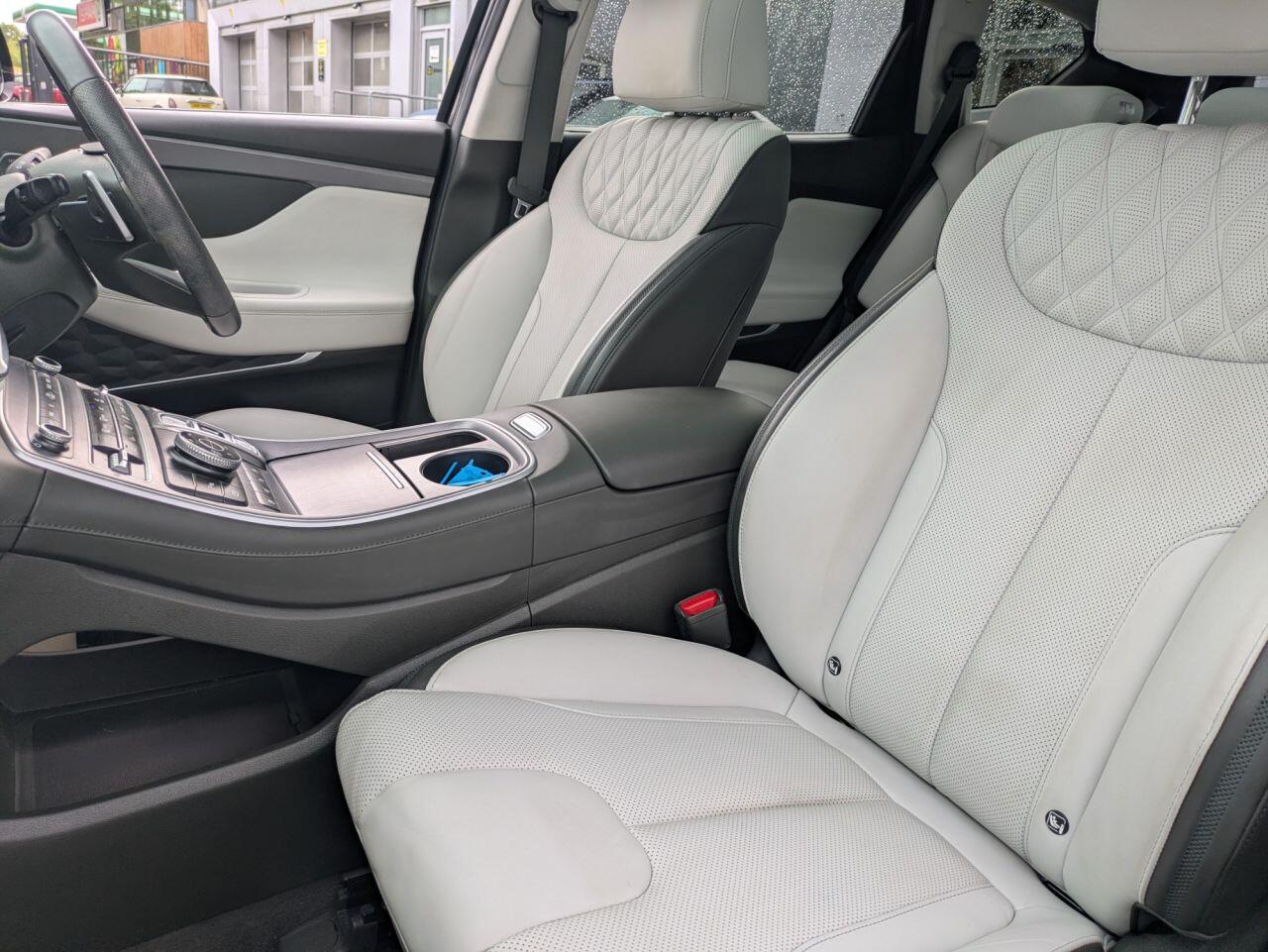 Hyundai Santa Fe view 9