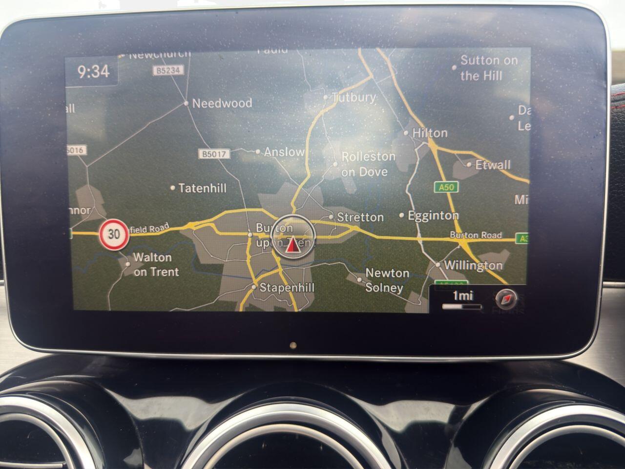 Mercedes-Benz C Class view 33