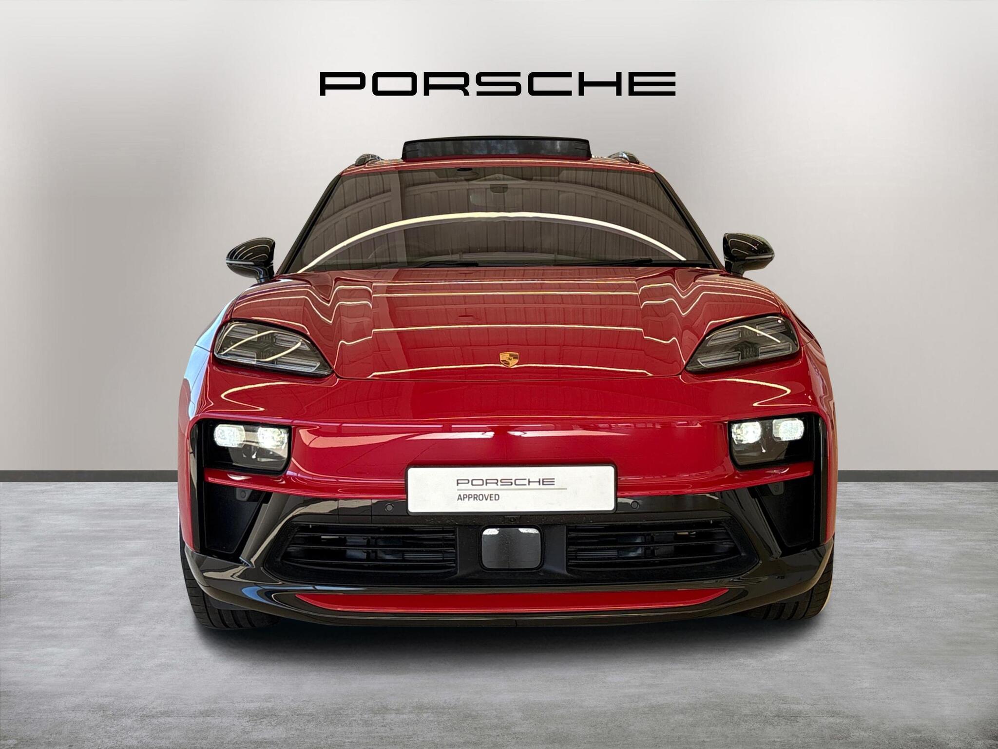 Porsche Macan view 2