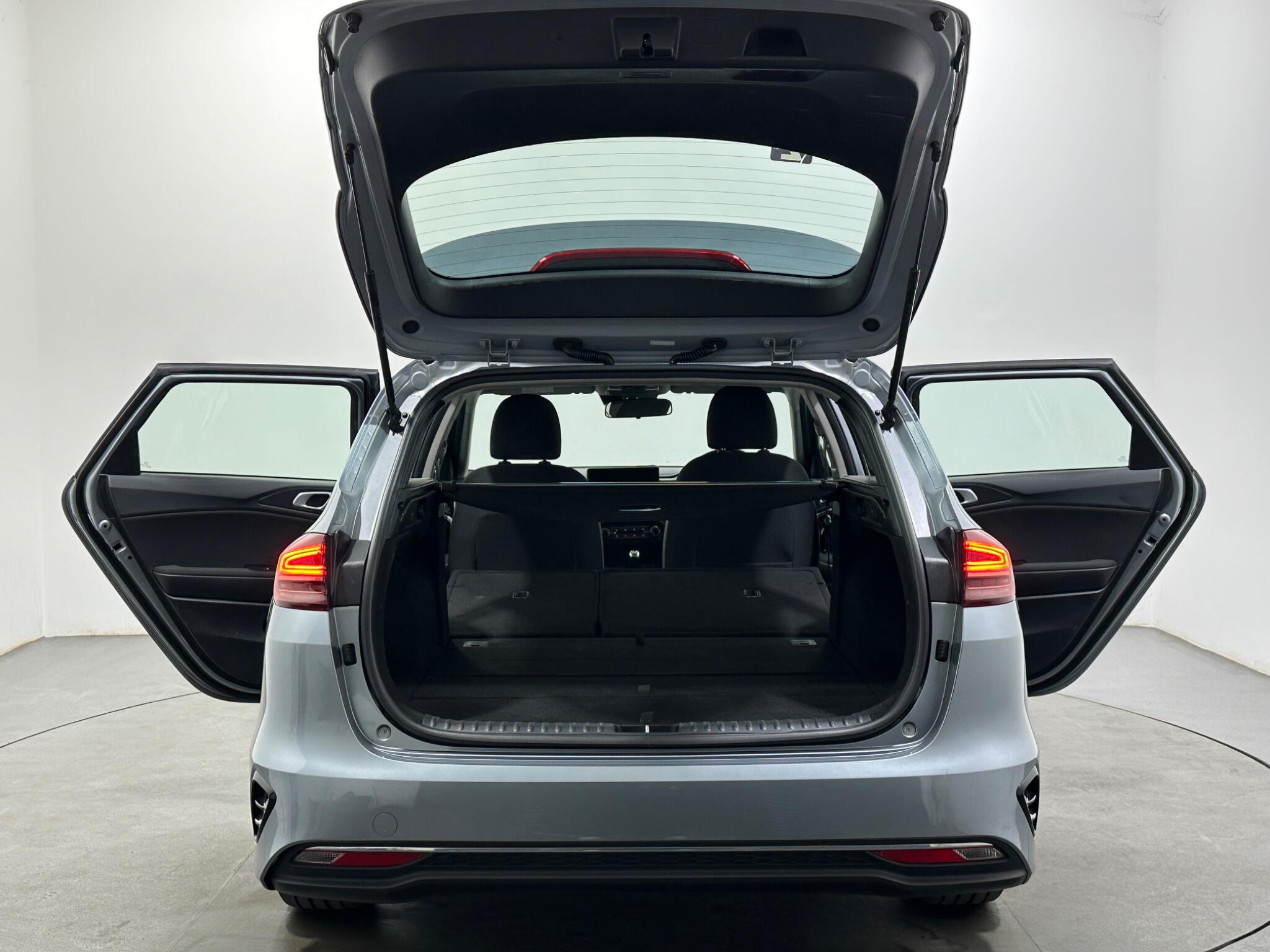 Kia Ceed view 43