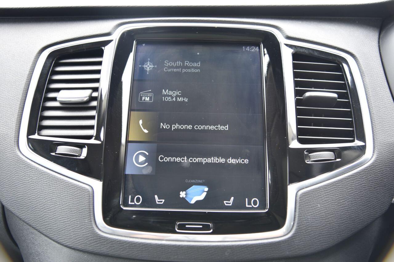 Volvo XC90 view 43