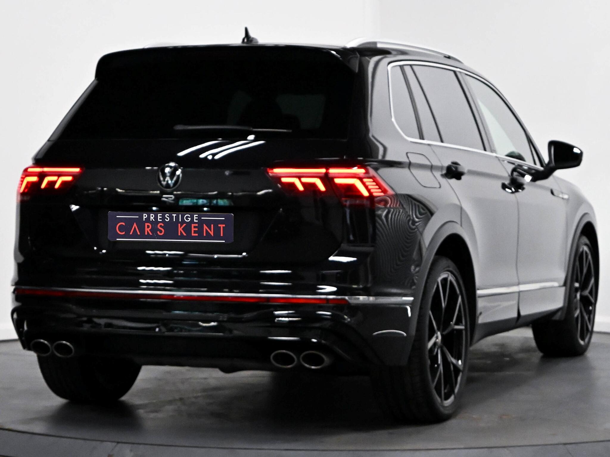 Volkswagen Tiguan view 19