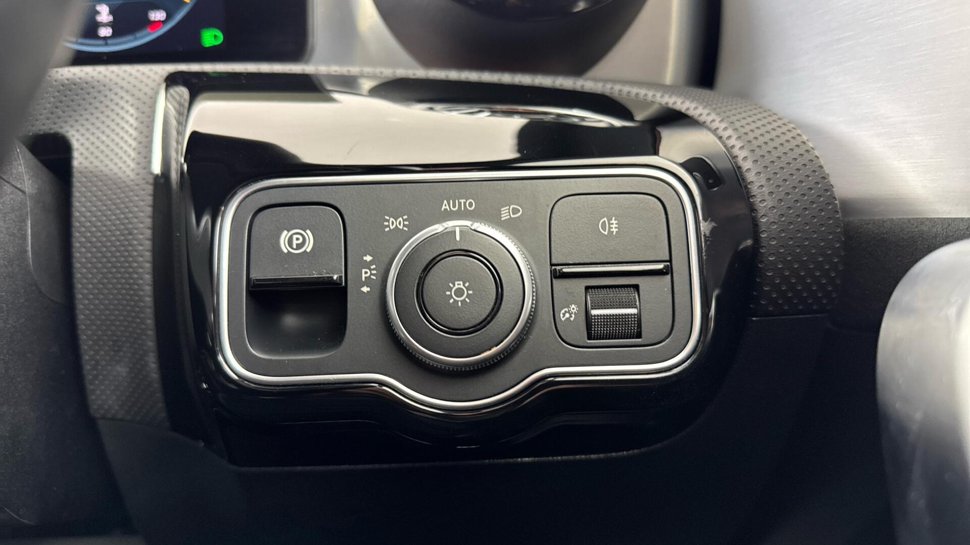 Mercedes-Benz Cla view 47