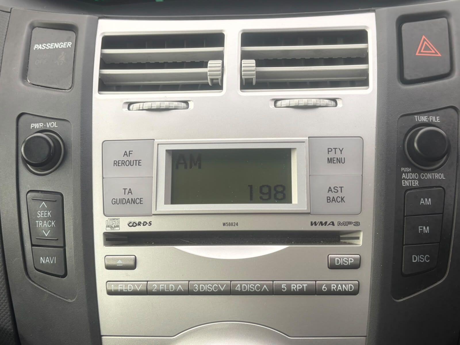 Toyota Yaris view 24
