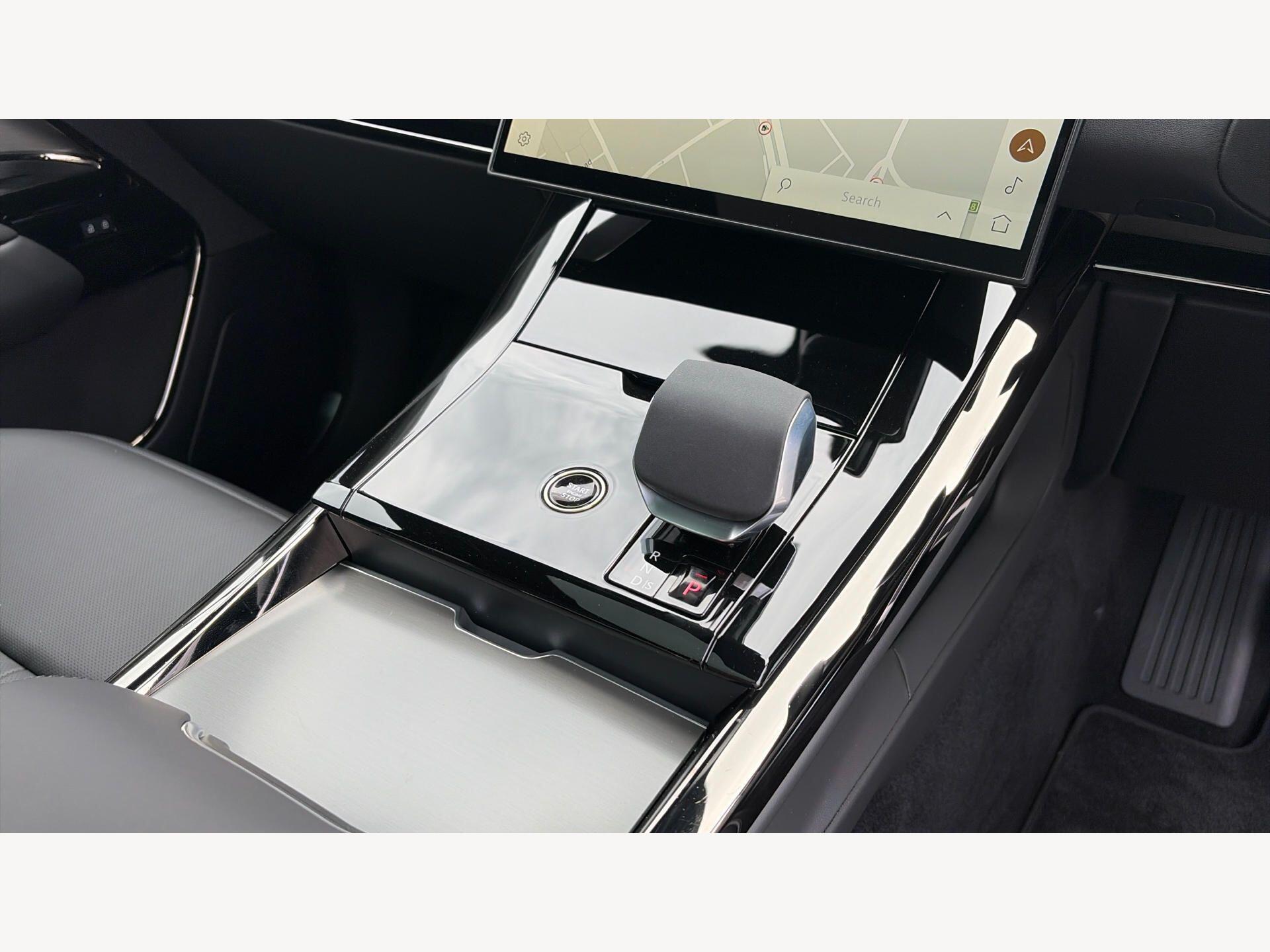 Land Rover Range Rover Sport view 16