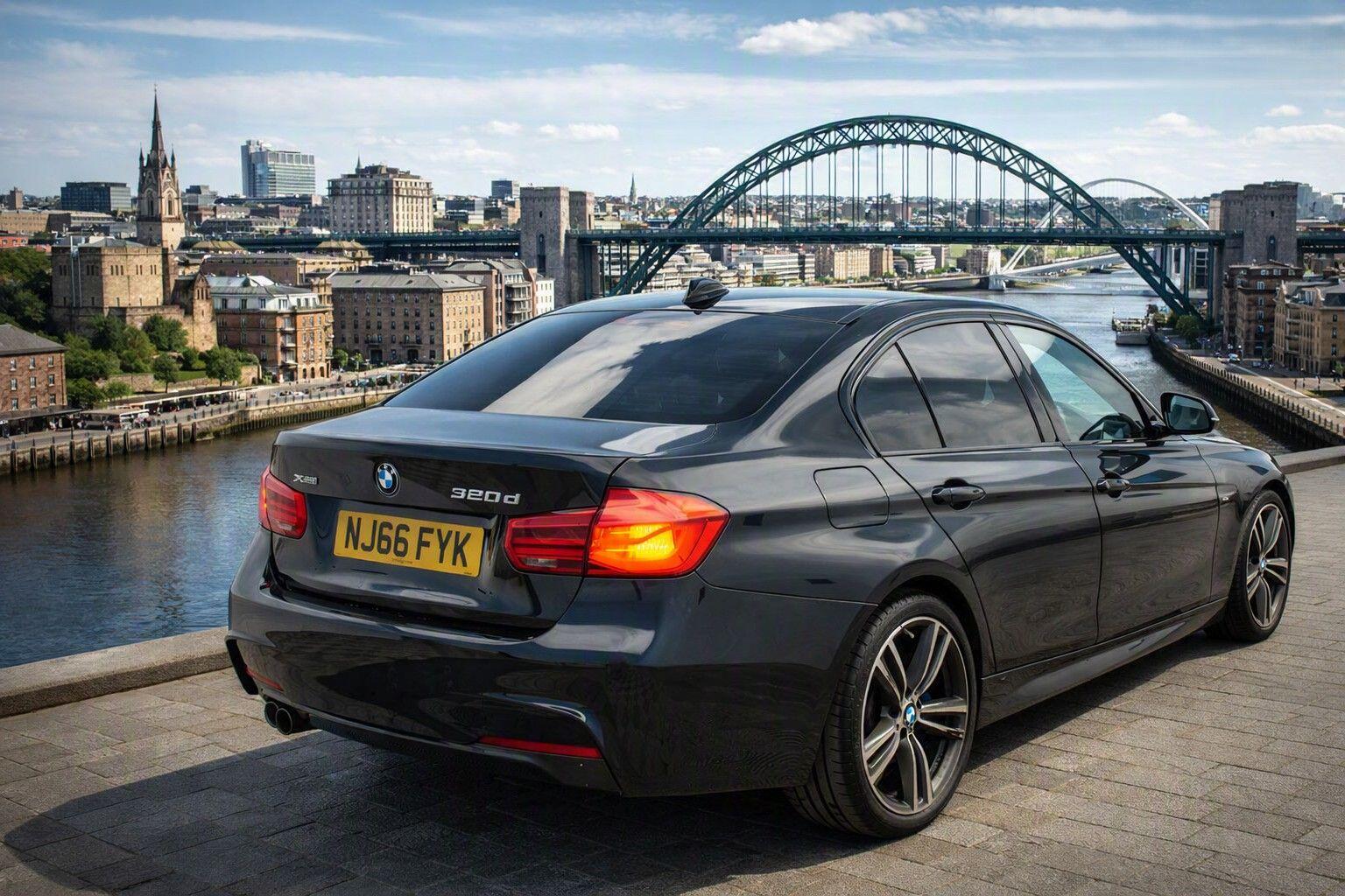 BMW 3 Series view 2