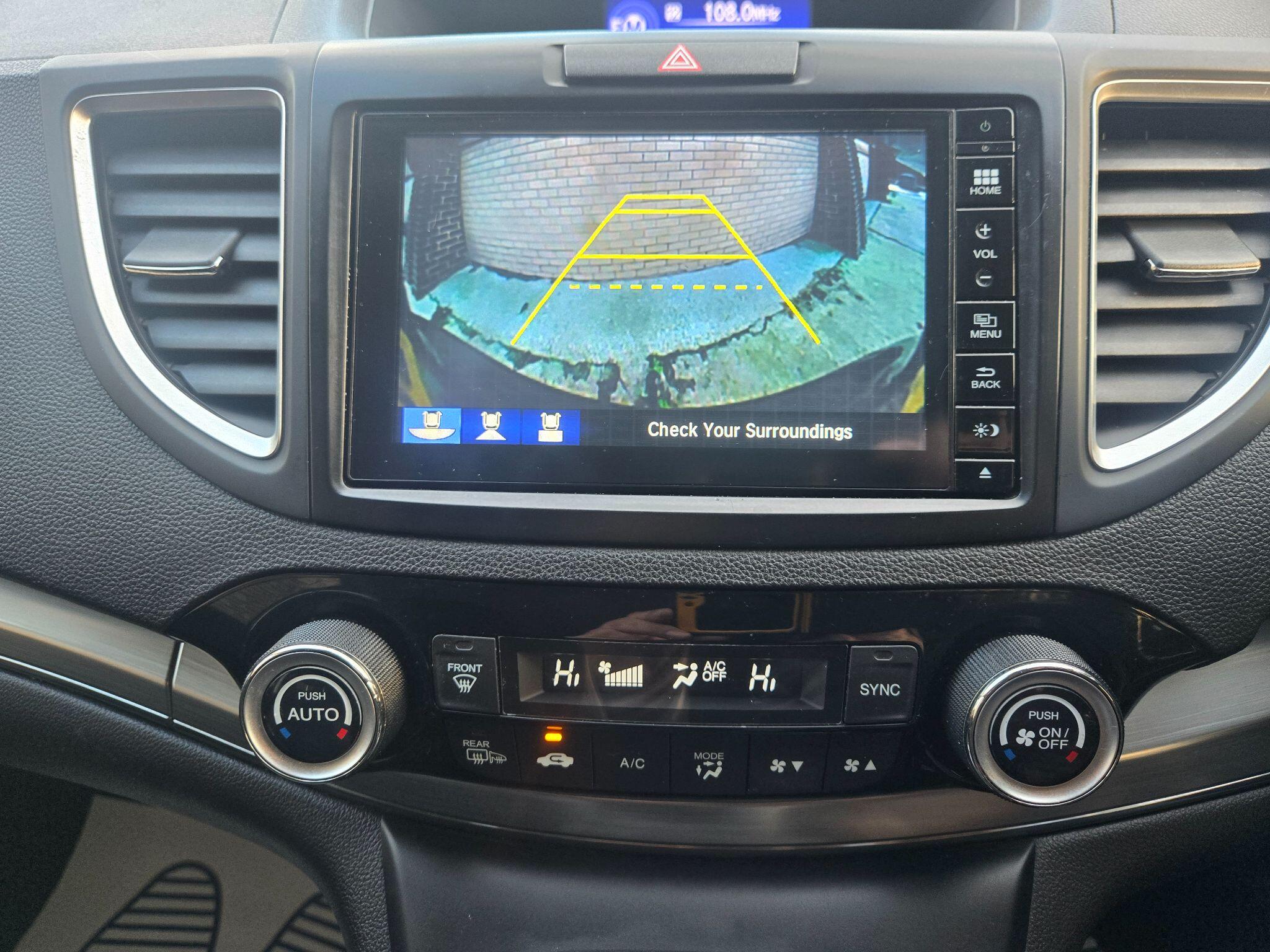 2015 Honda CR-V image 15