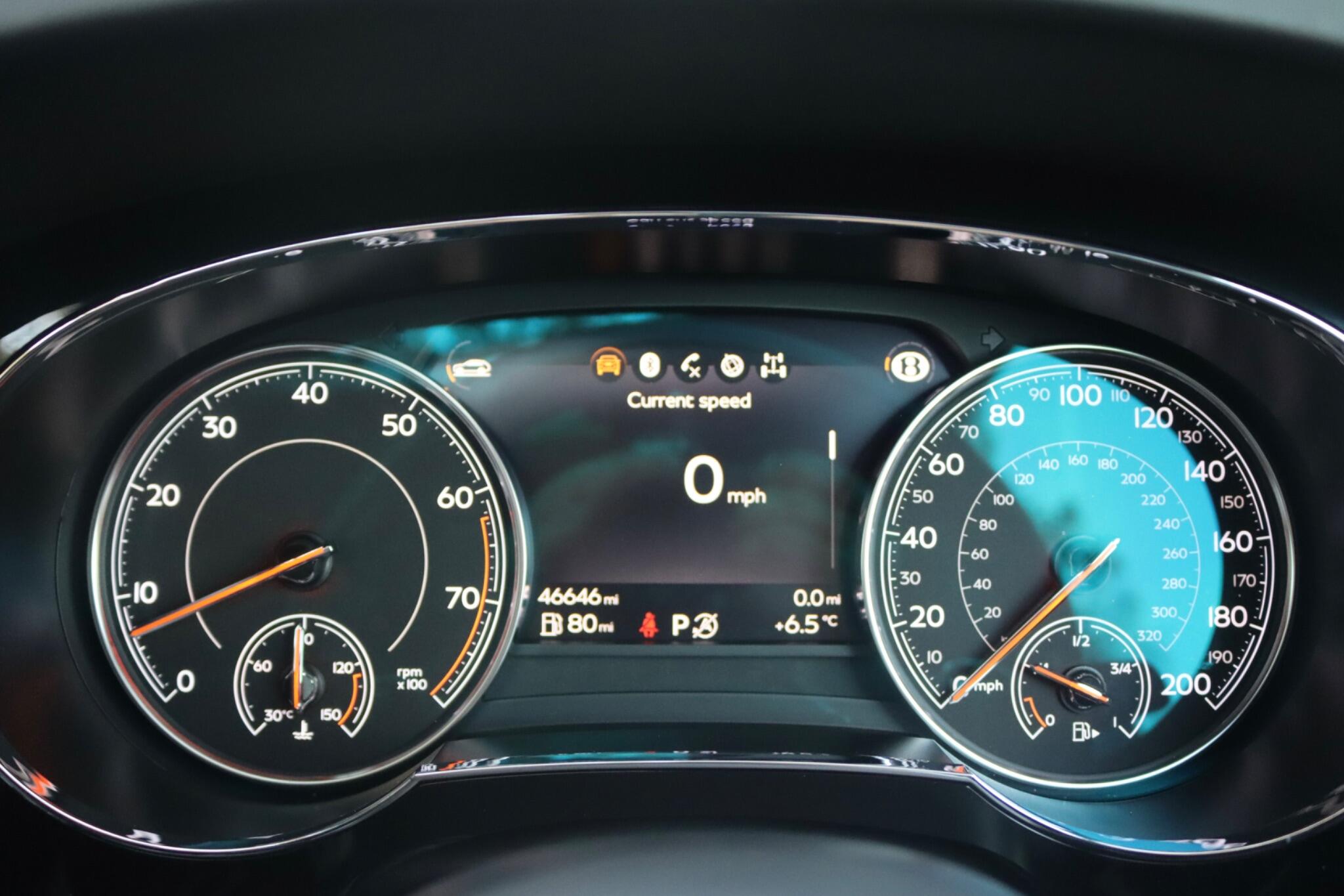 Bentley Bentayga view 64