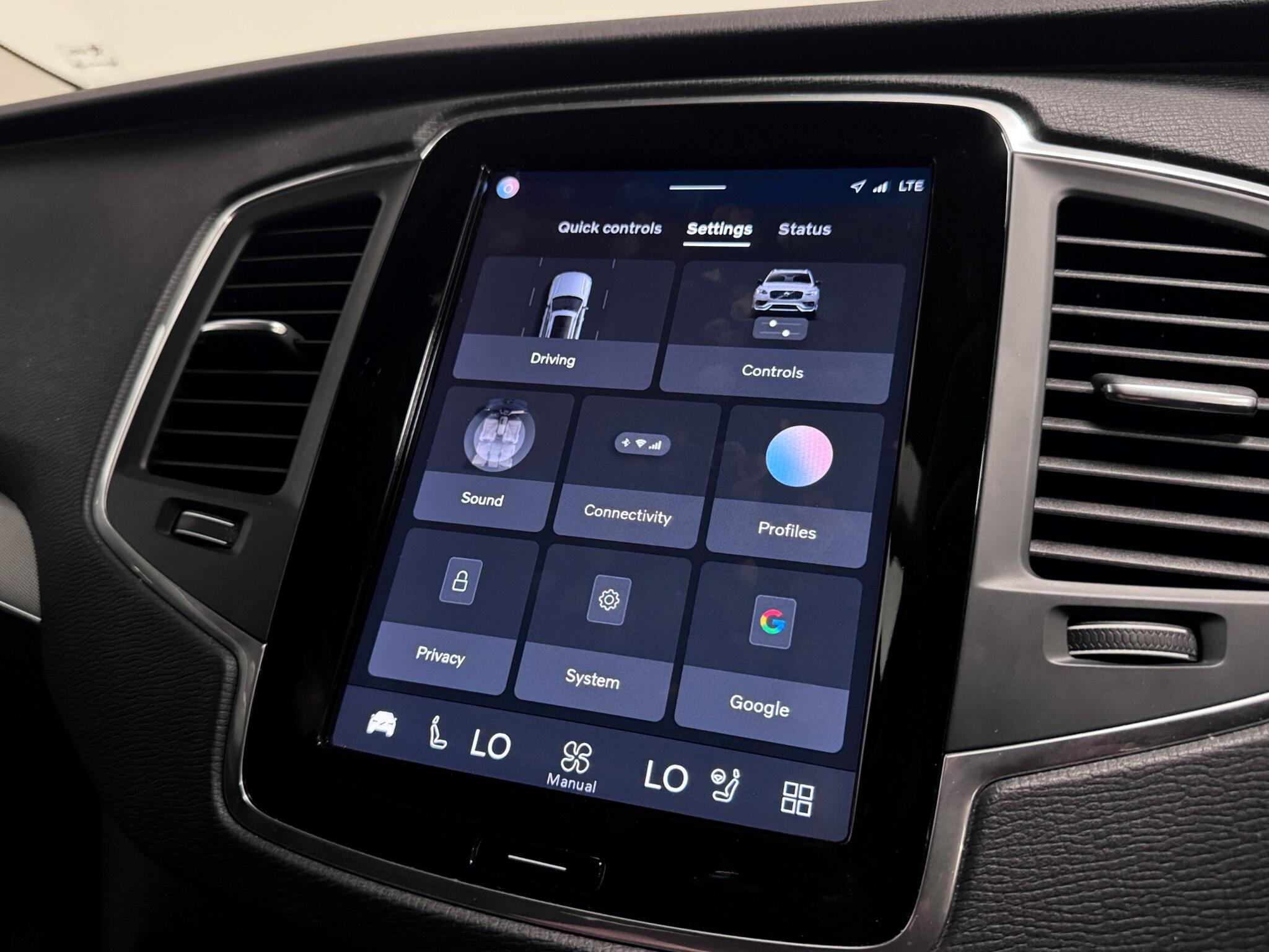 Volvo XC90 view 45