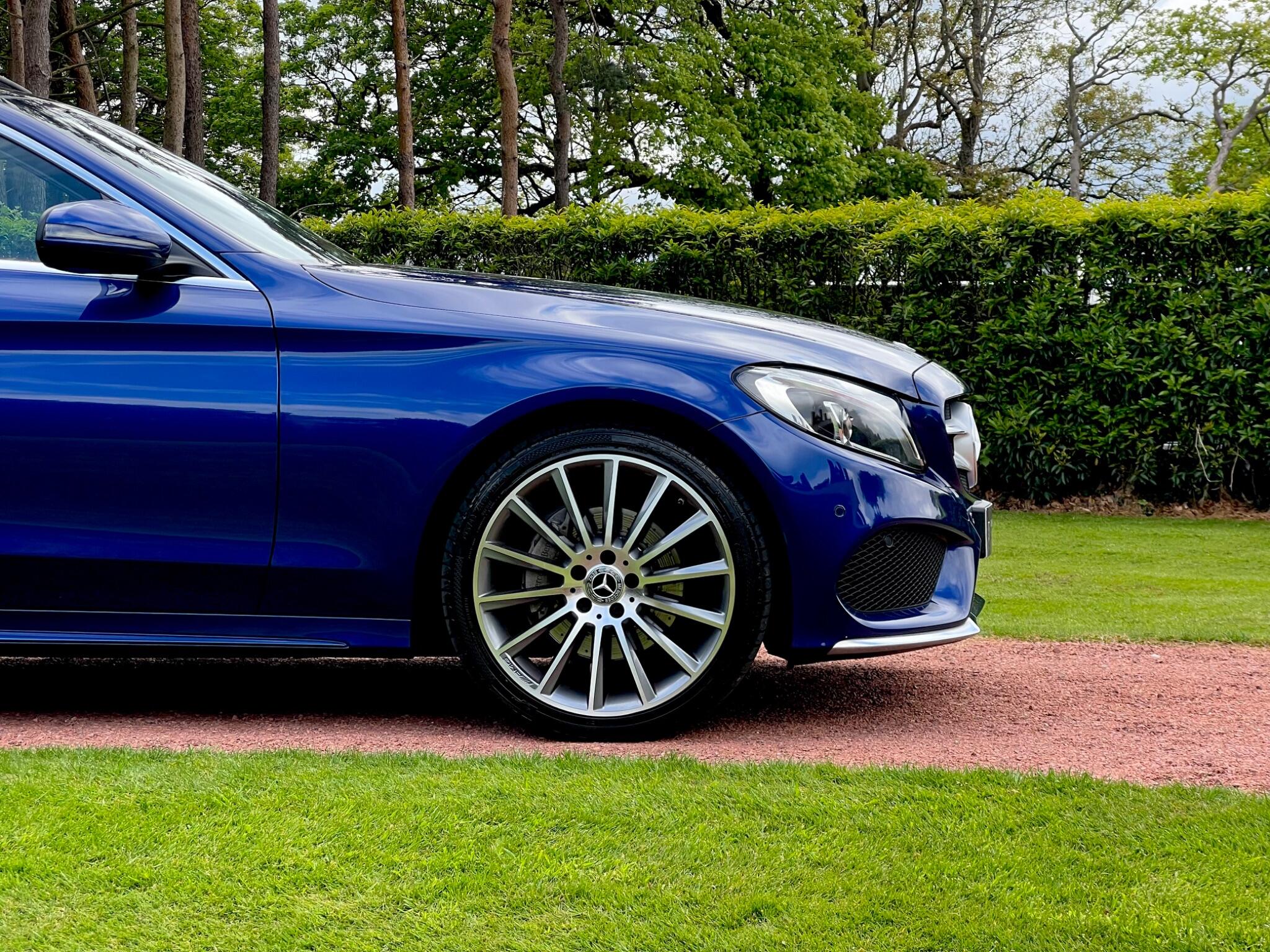 Mercedes-Benz C-Class view 19