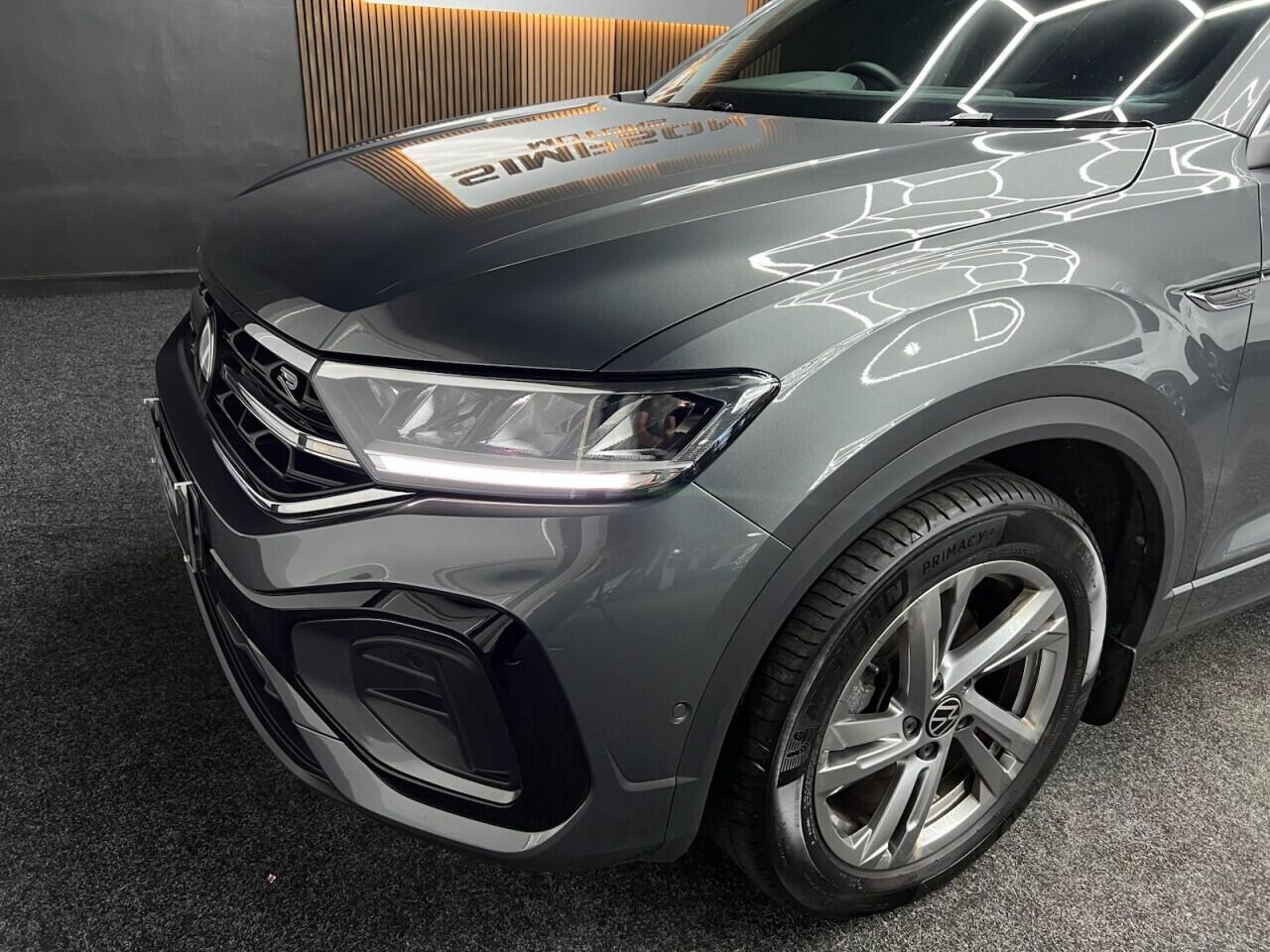Volkswagen T-Roc view 22