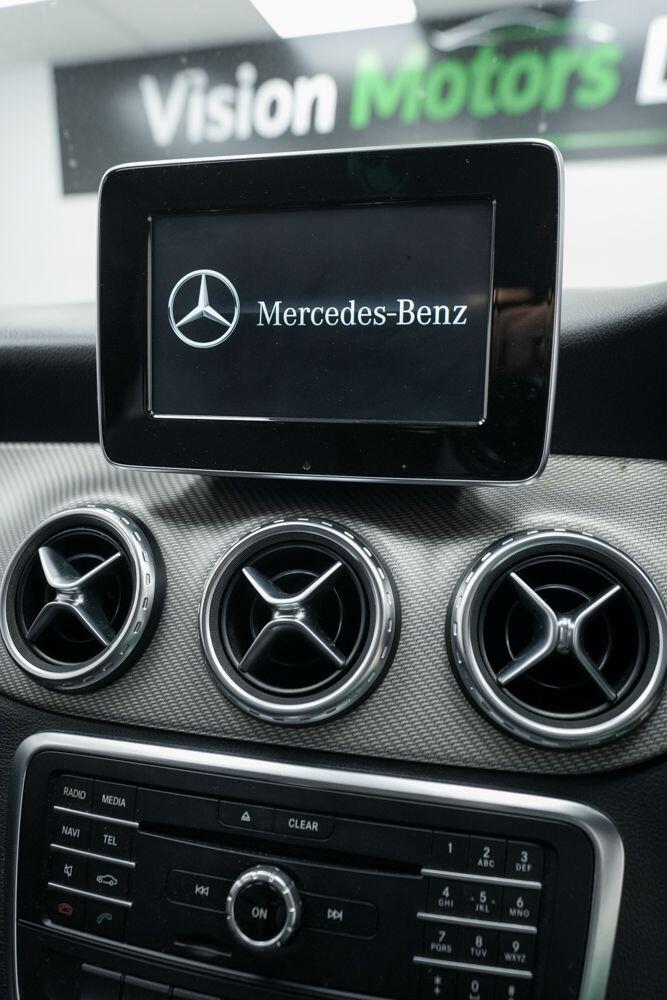 Mercedes-Benz Gla view 23