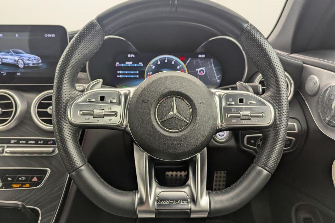 Mercedes-Benz C-Class view 32