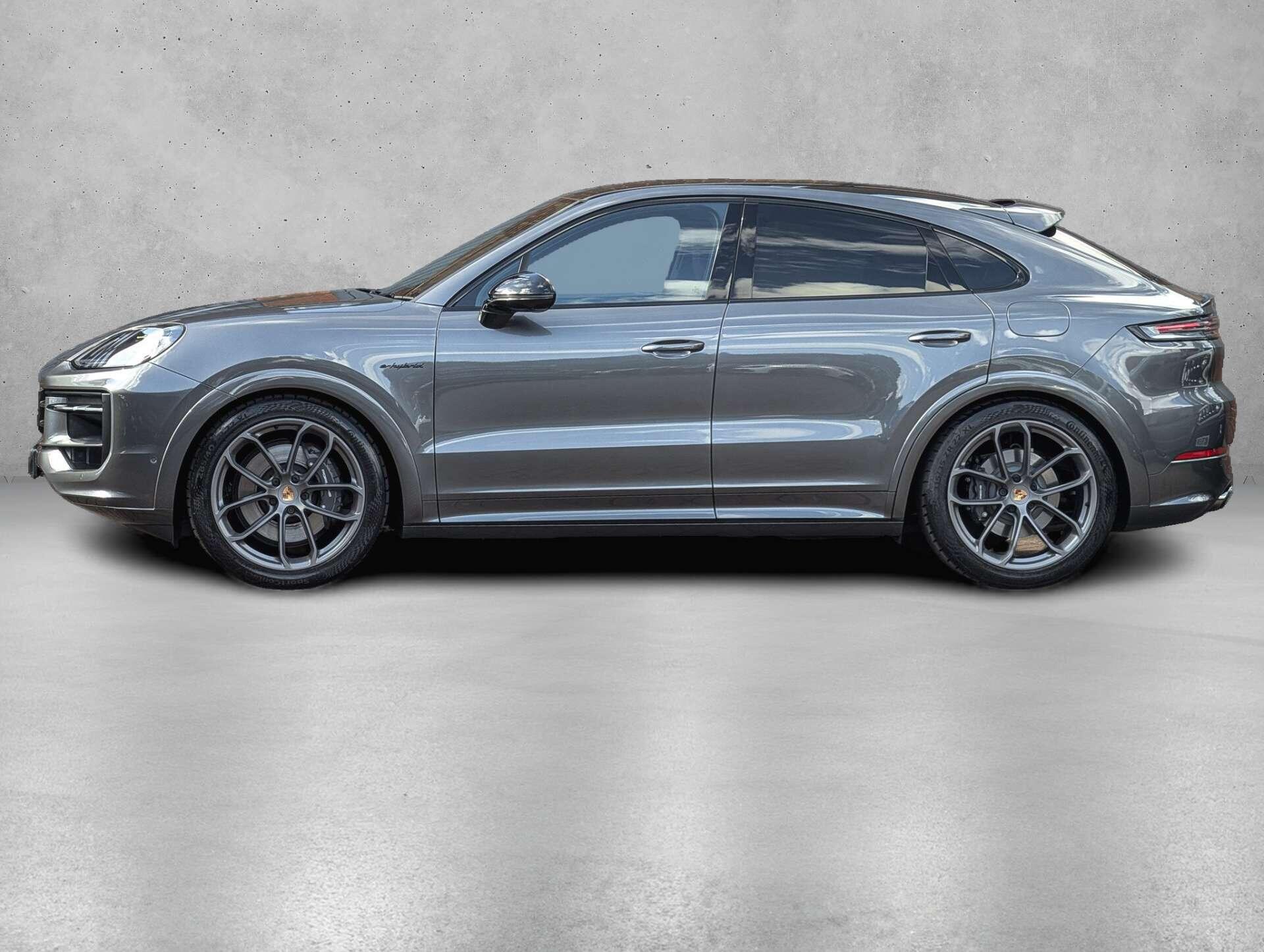 Porsche Cayenne view 4