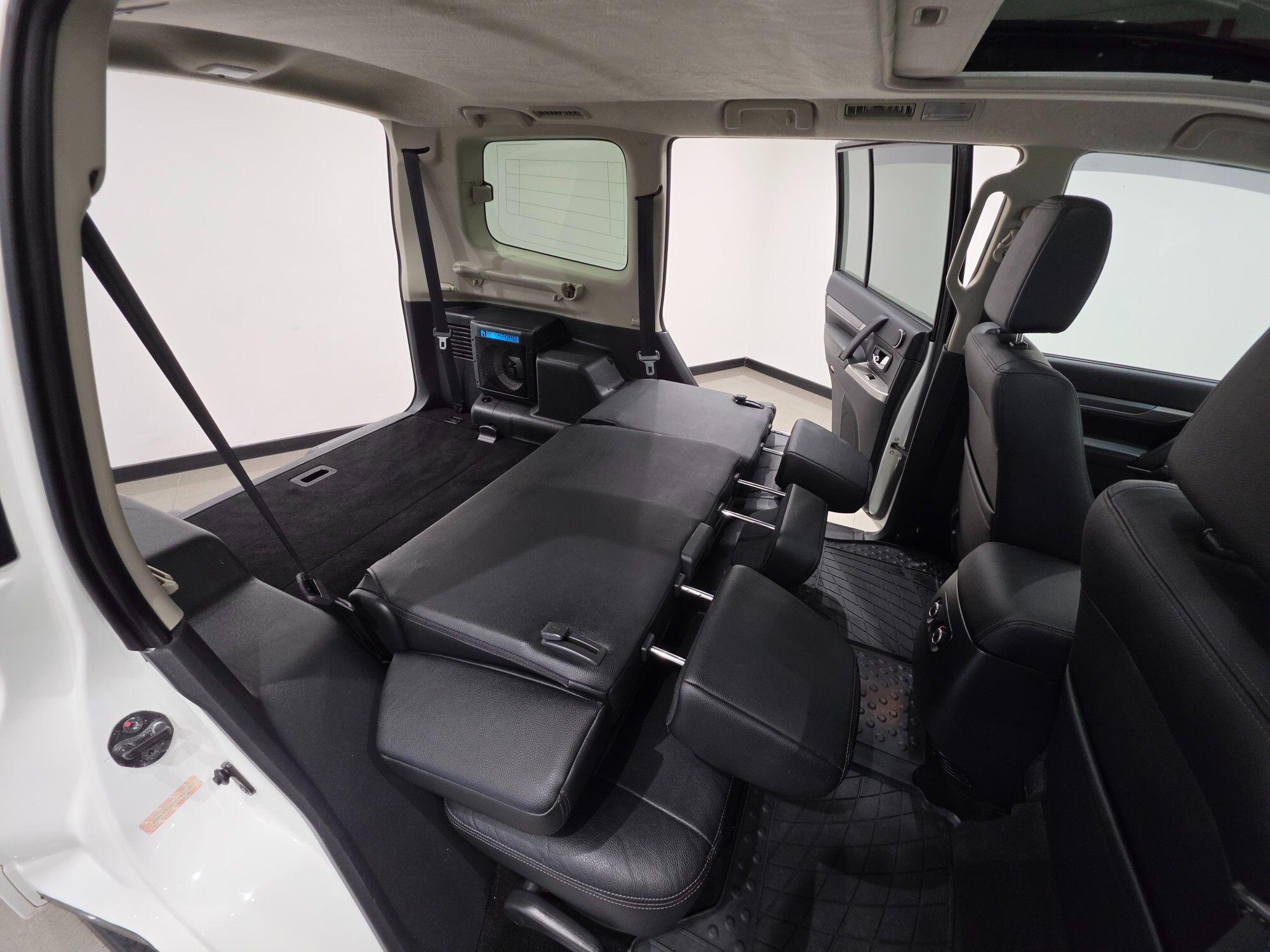 Mitsubishi Shogun view 61